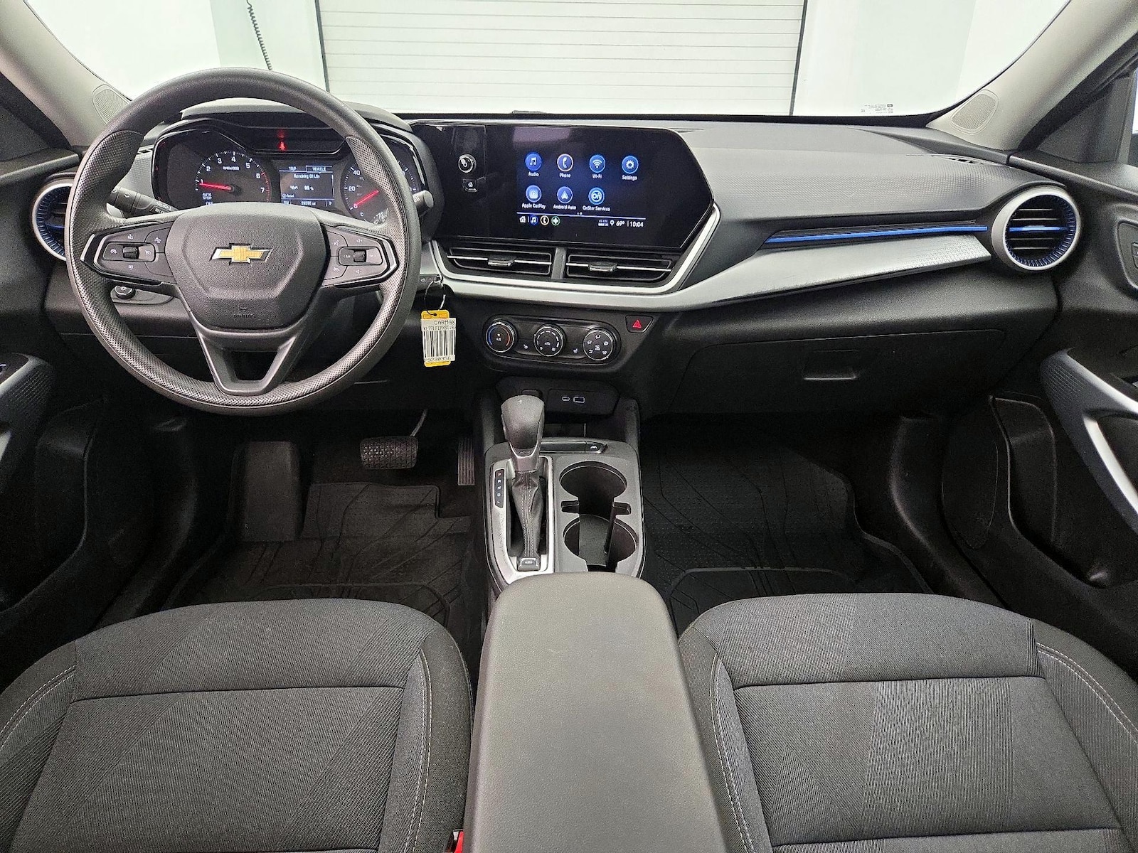 2025 Chevrolet Trax LS - Photo 10