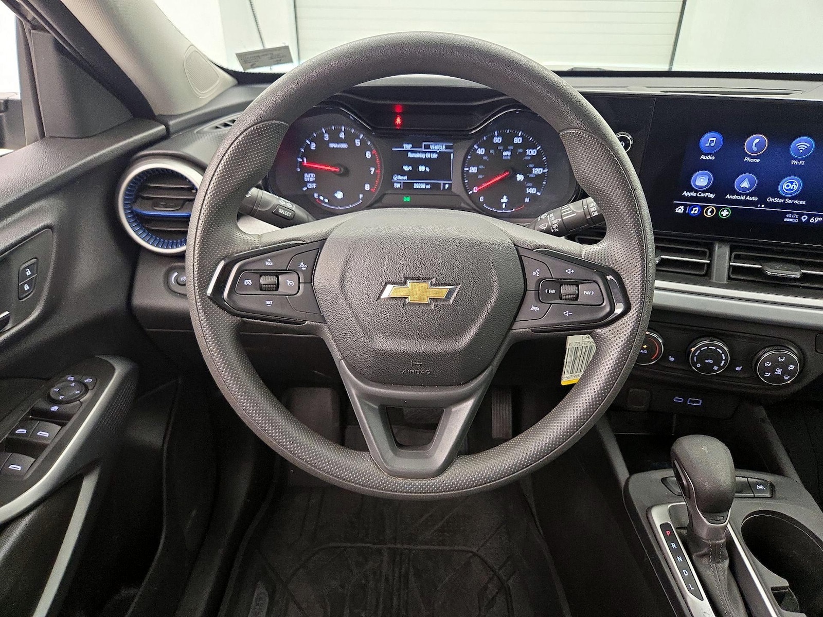 2025 Chevrolet Trax LS - Photo 11