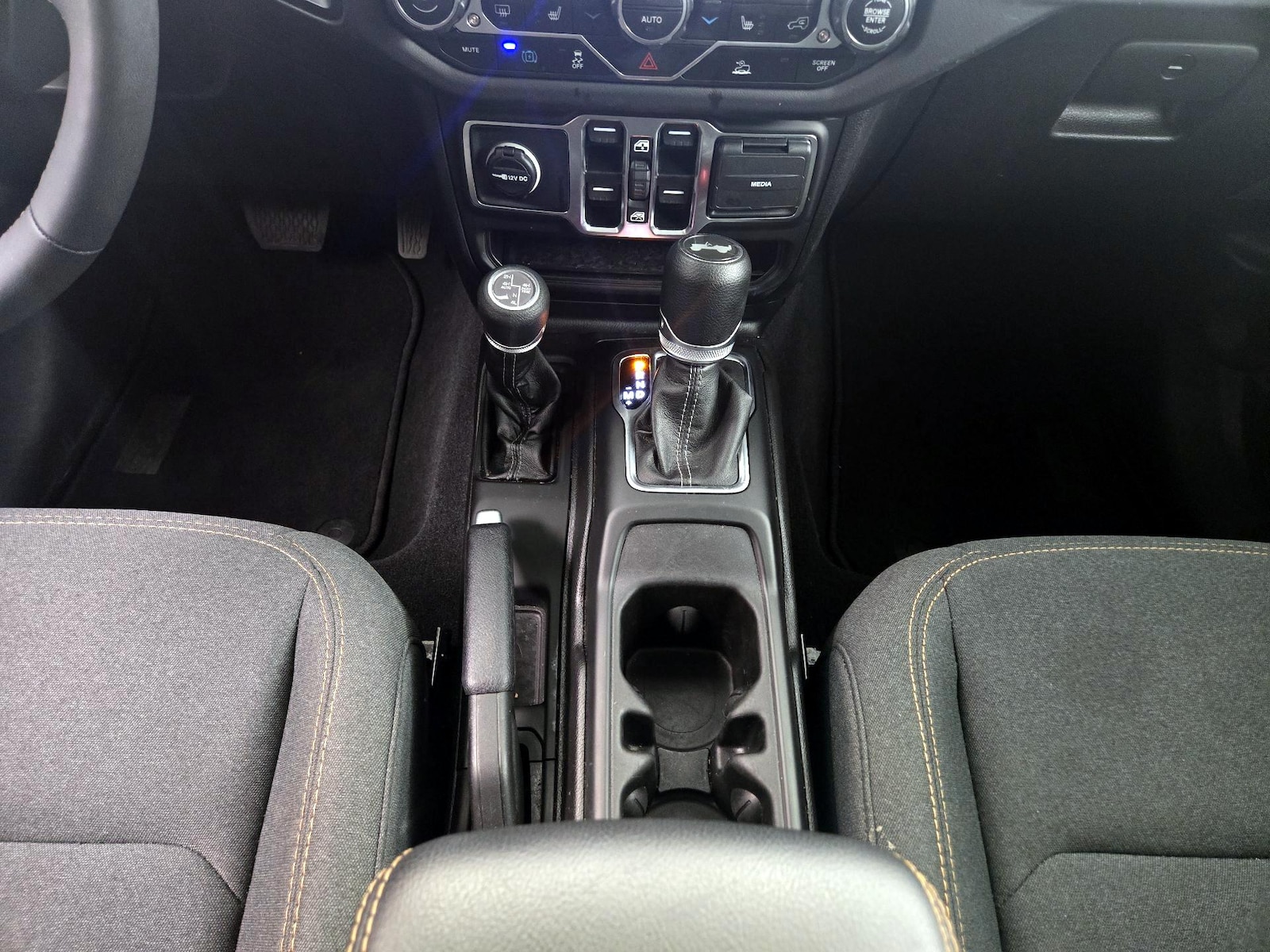 2025 Jeep Wrangler 4xe Sahara 4XE - Photo 18
