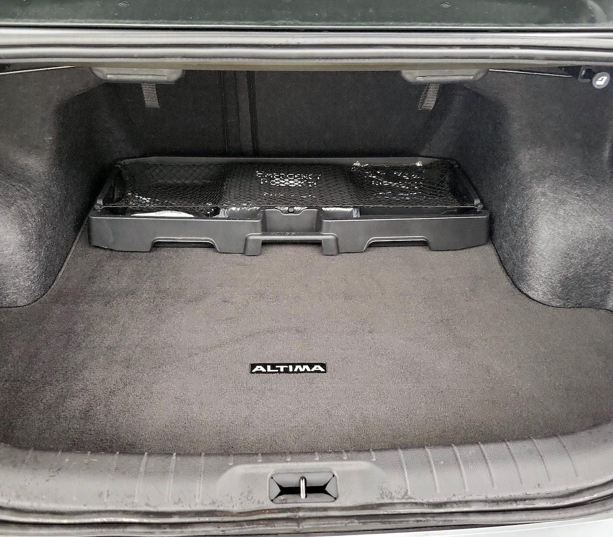 Trunk/Cargo (Seats Up)