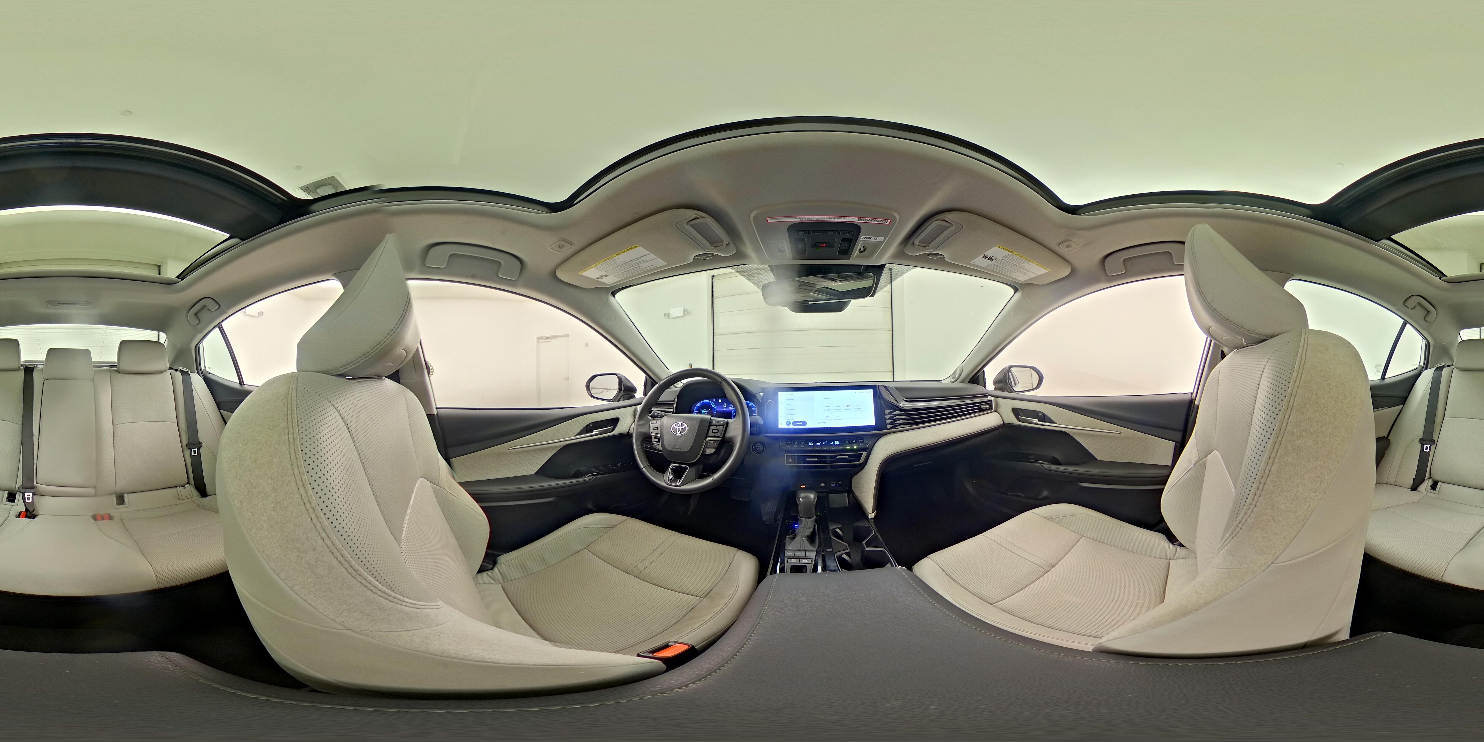 2025 Toyota Camry XLE - Photo 25