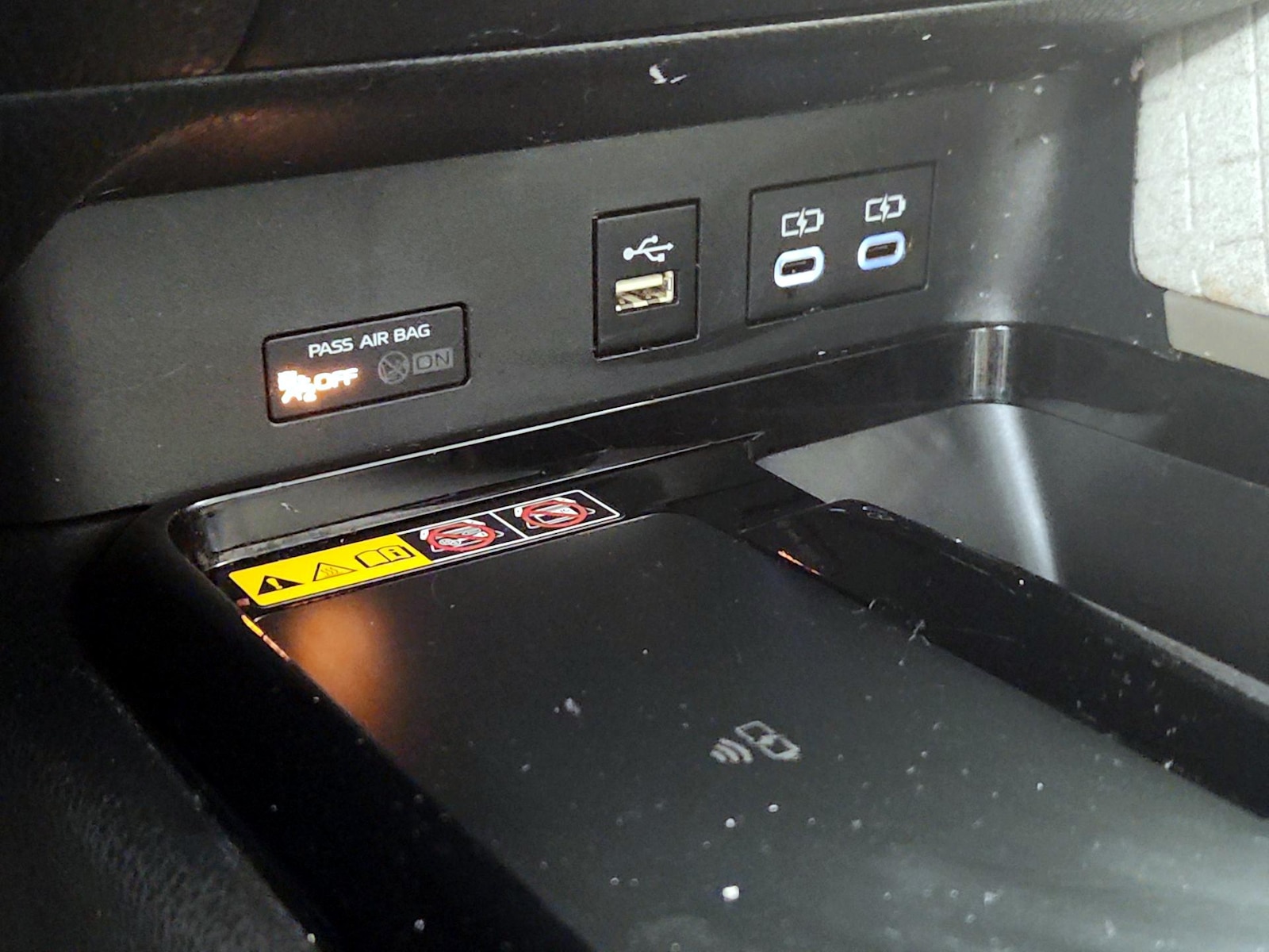 2025 Toyota Camry XLE - Photo 19