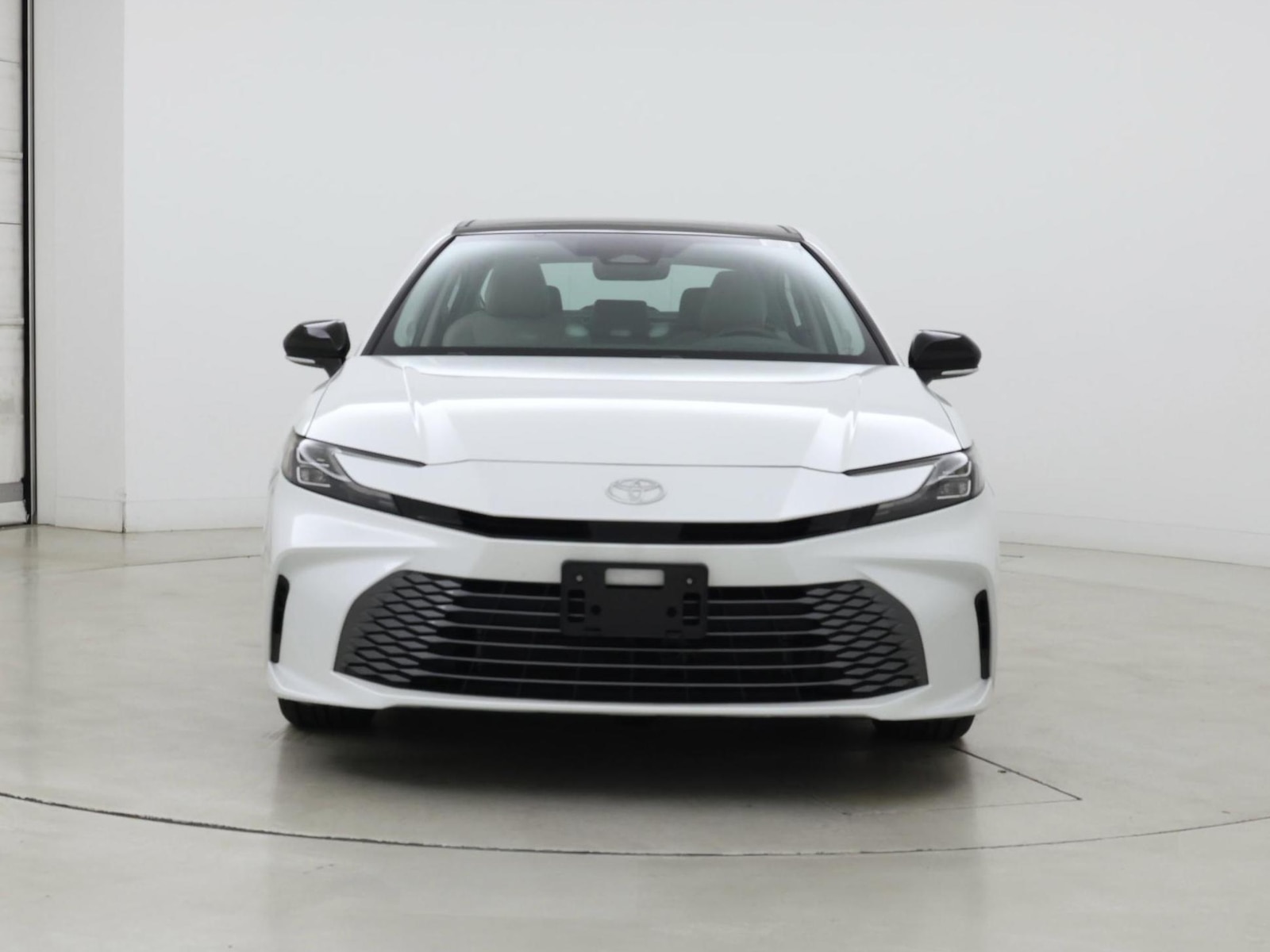 2025 Toyota Camry XLE - Photo 6