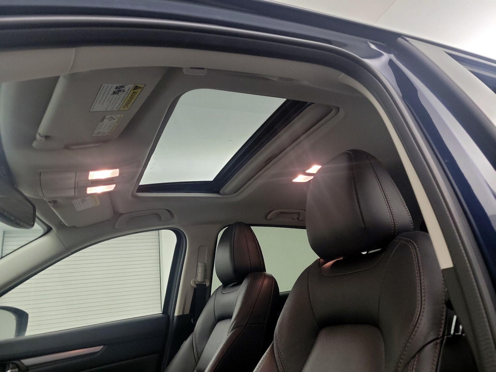 Sunroof(s) & Overhead Airbags