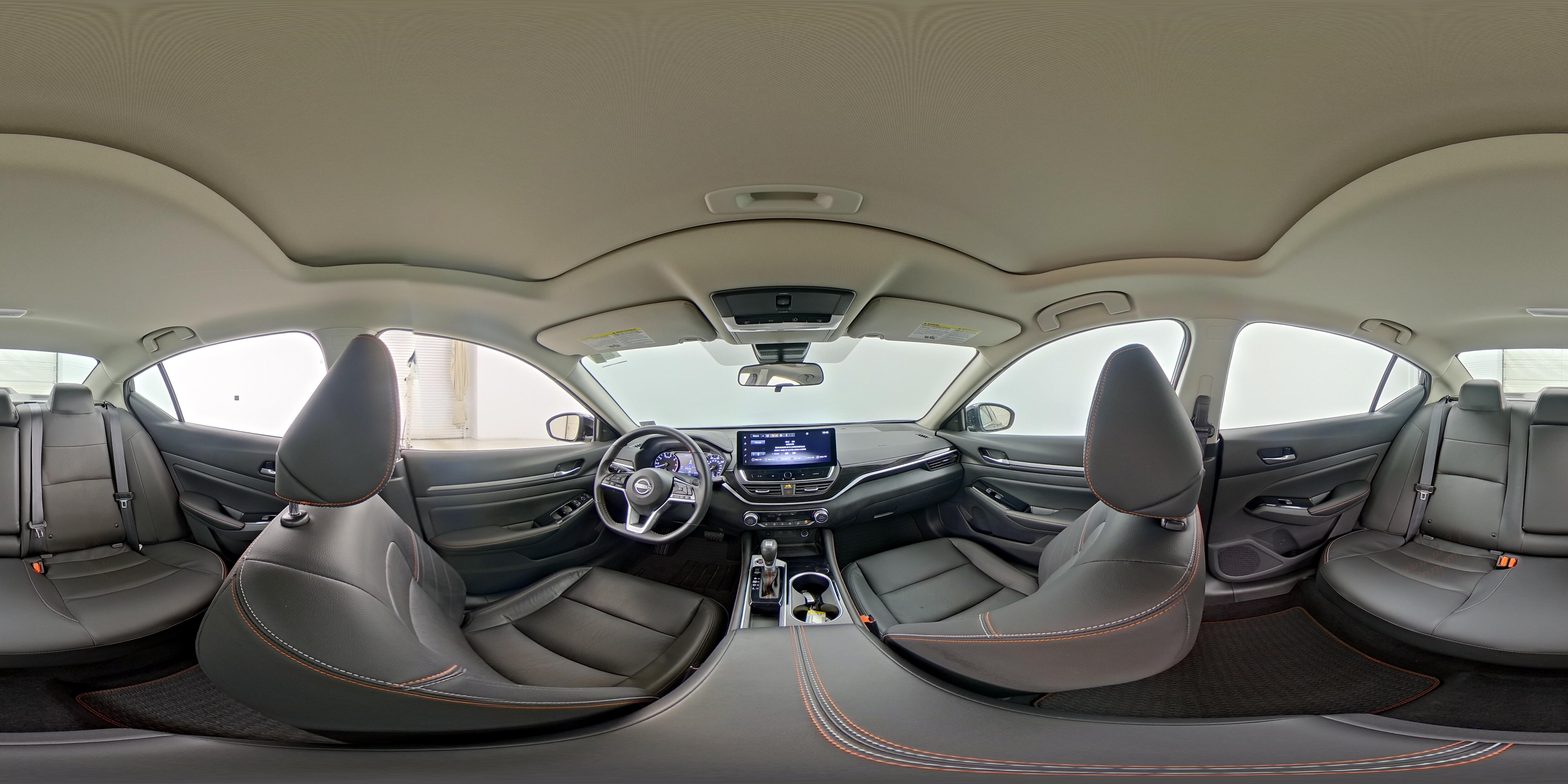 2025 Nissan Altima SR - Photo 25