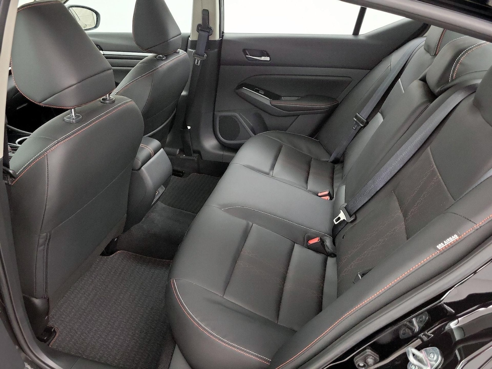 2025 Nissan Altima SR - Photo 21