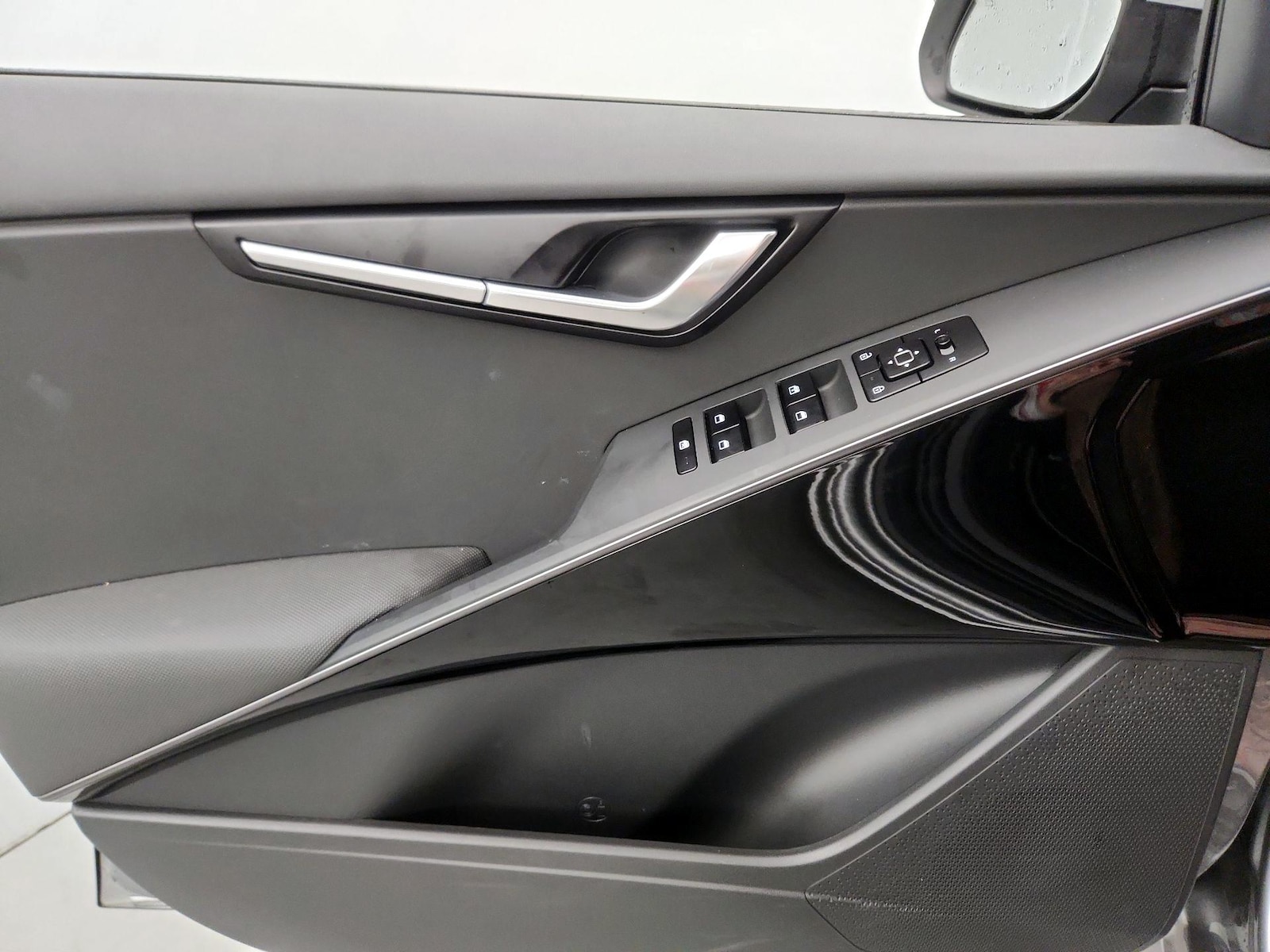 2023 Kia Niro EX - Photo 13