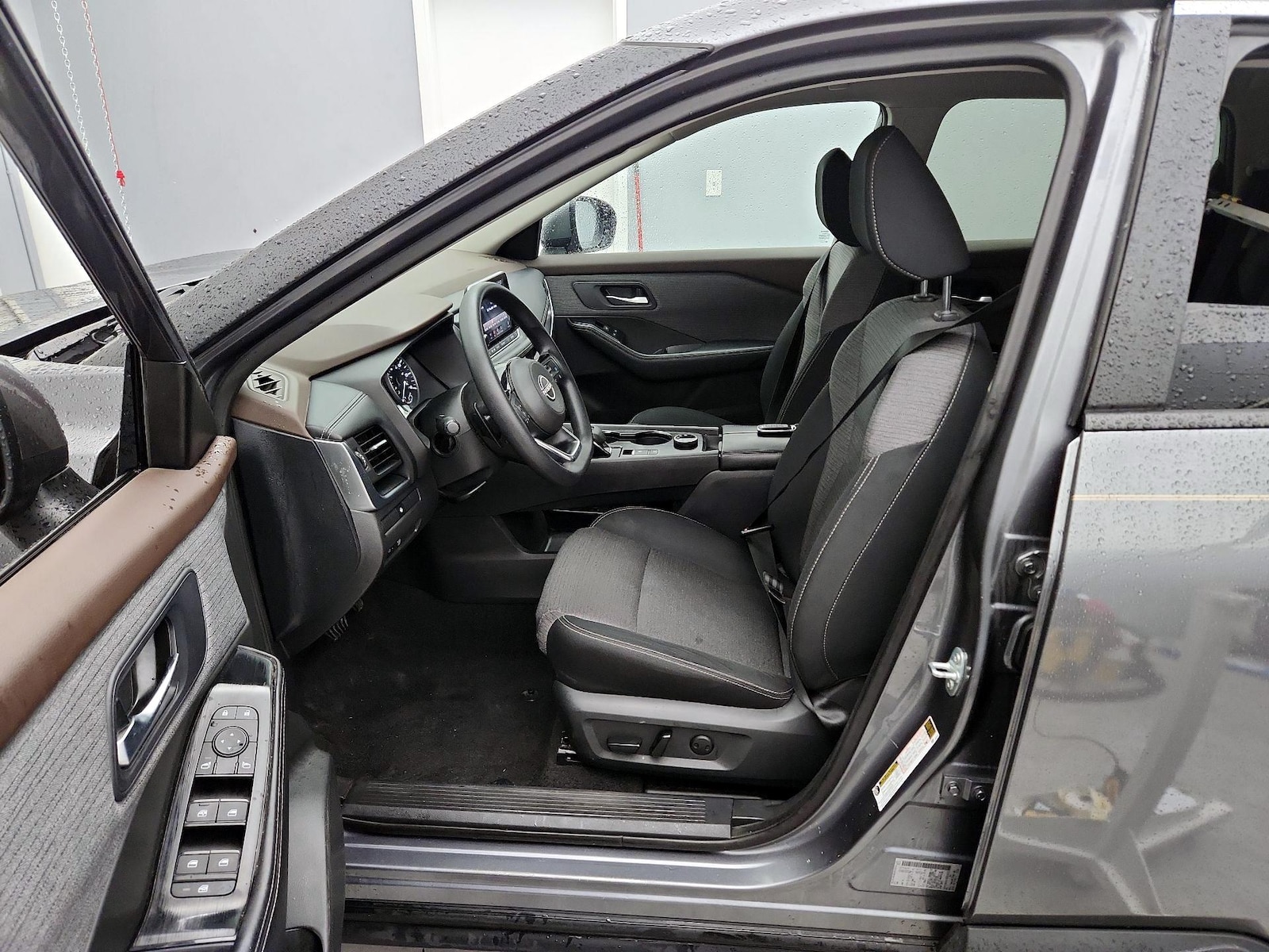 Power Seat(s) & Side Airbags