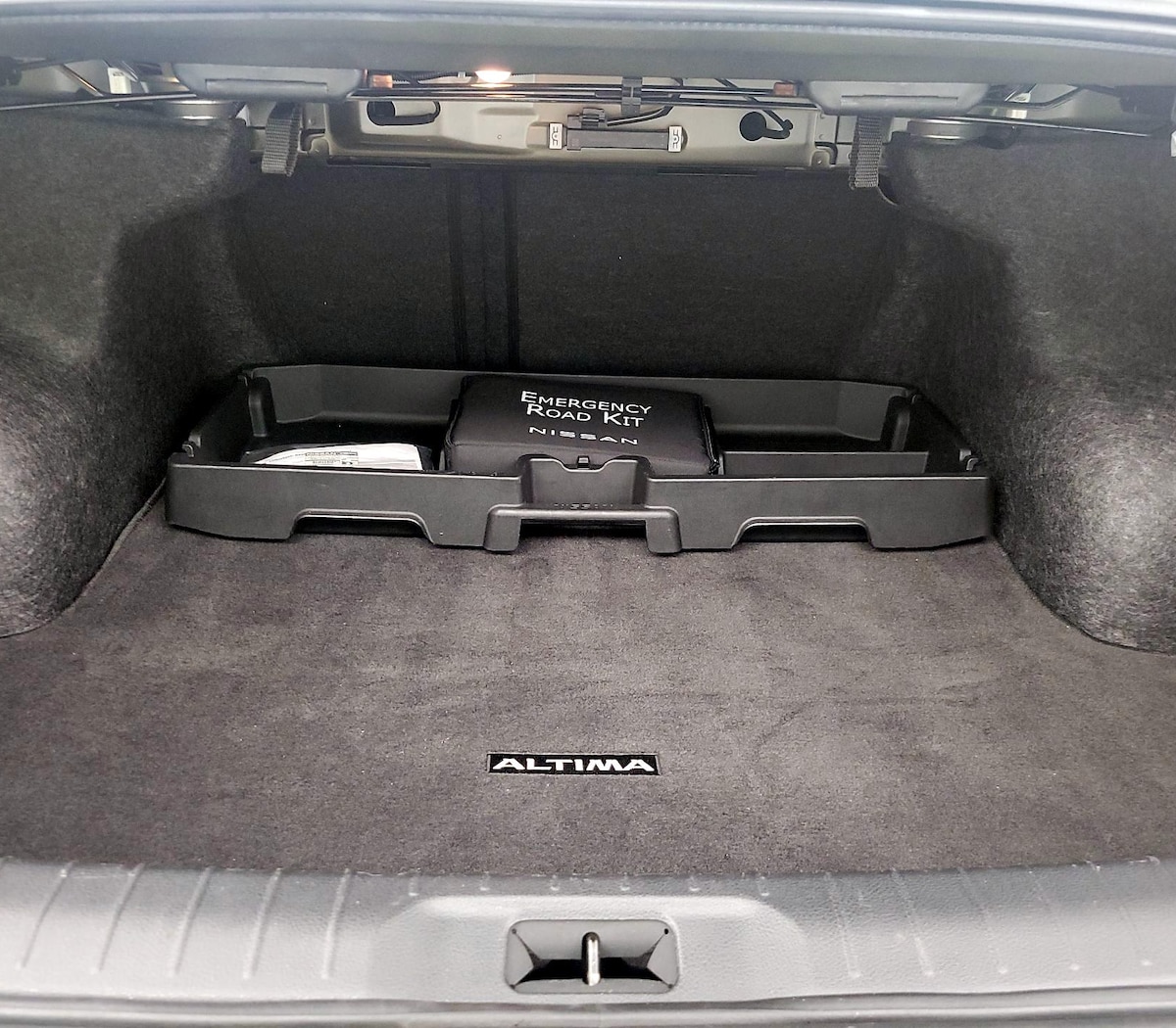 Trunk/Cargo (Seats Up)