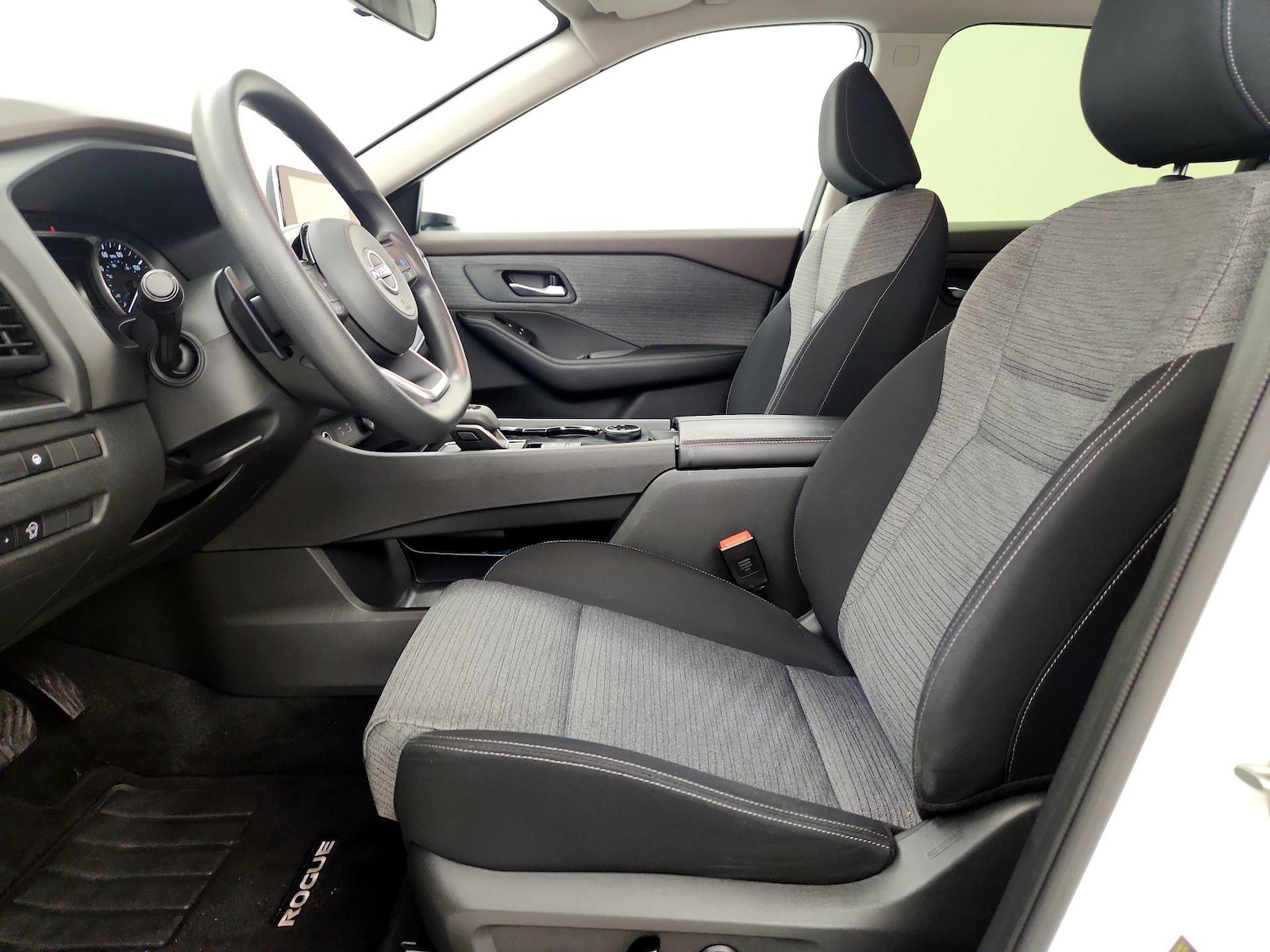 Power Seat(s) & Side Airbags
