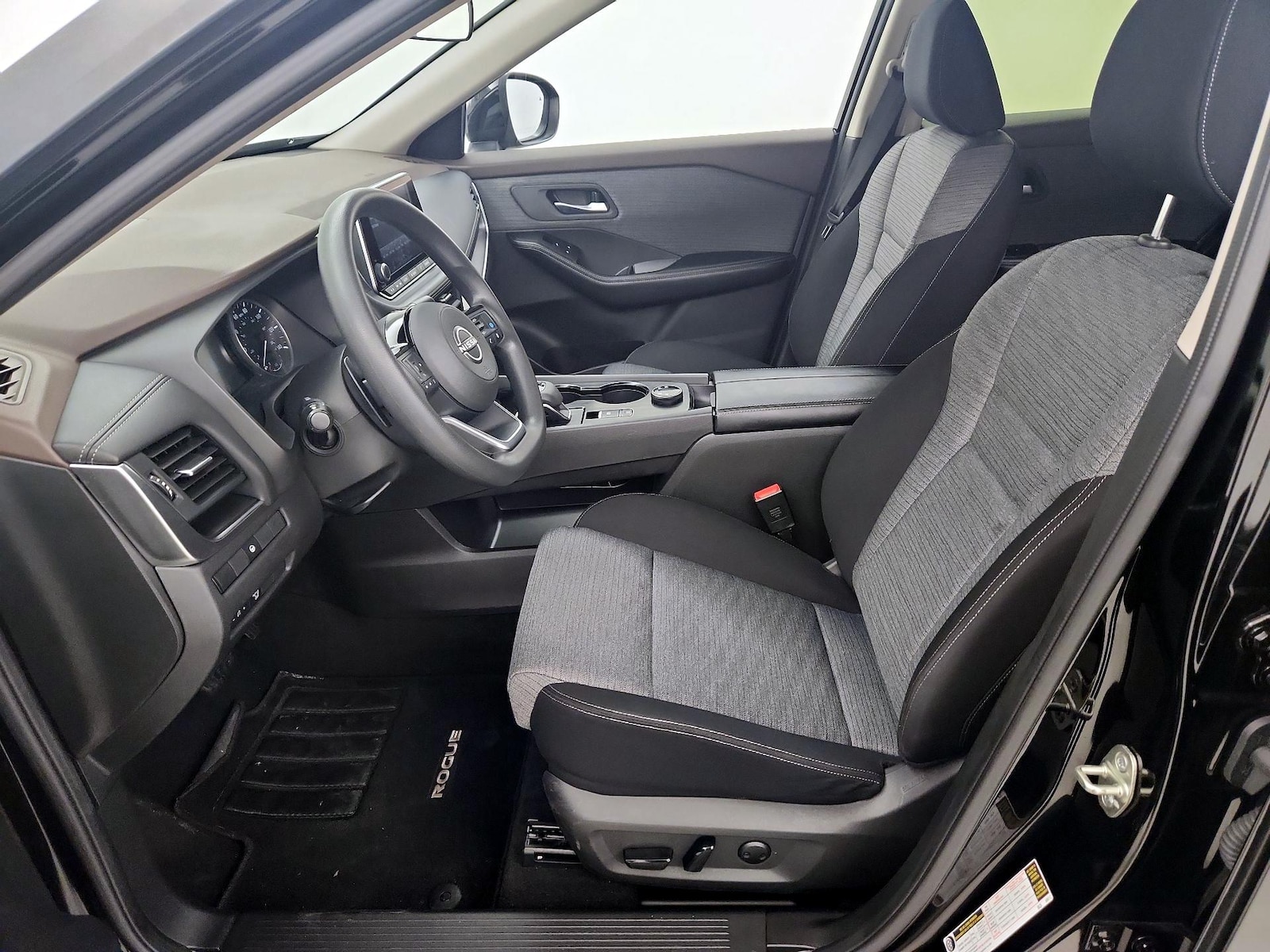 Power Seat(s) & Side Airbags