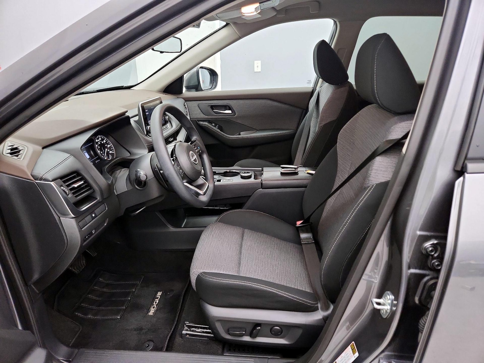 Power Seat(s) & Side Airbags