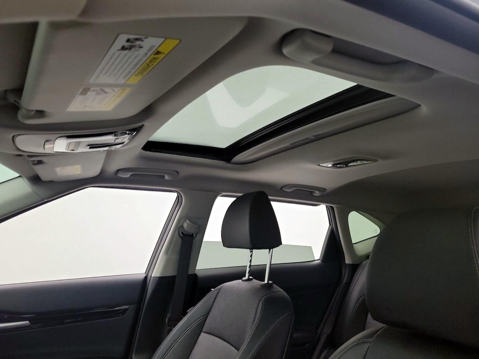 Sunroof(s) & Overhead Airbags