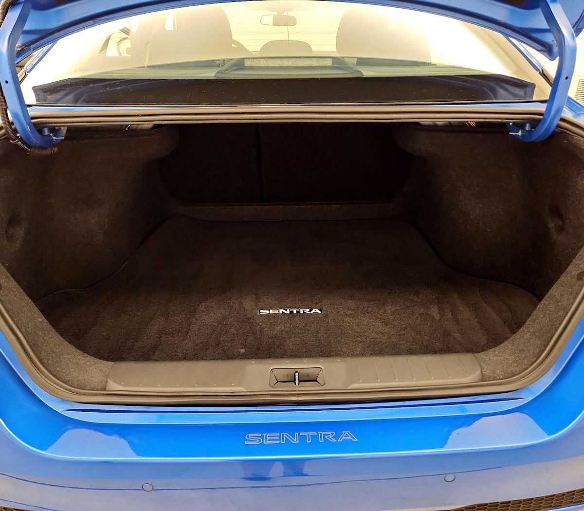 Trunk/Cargo (Seats Up)