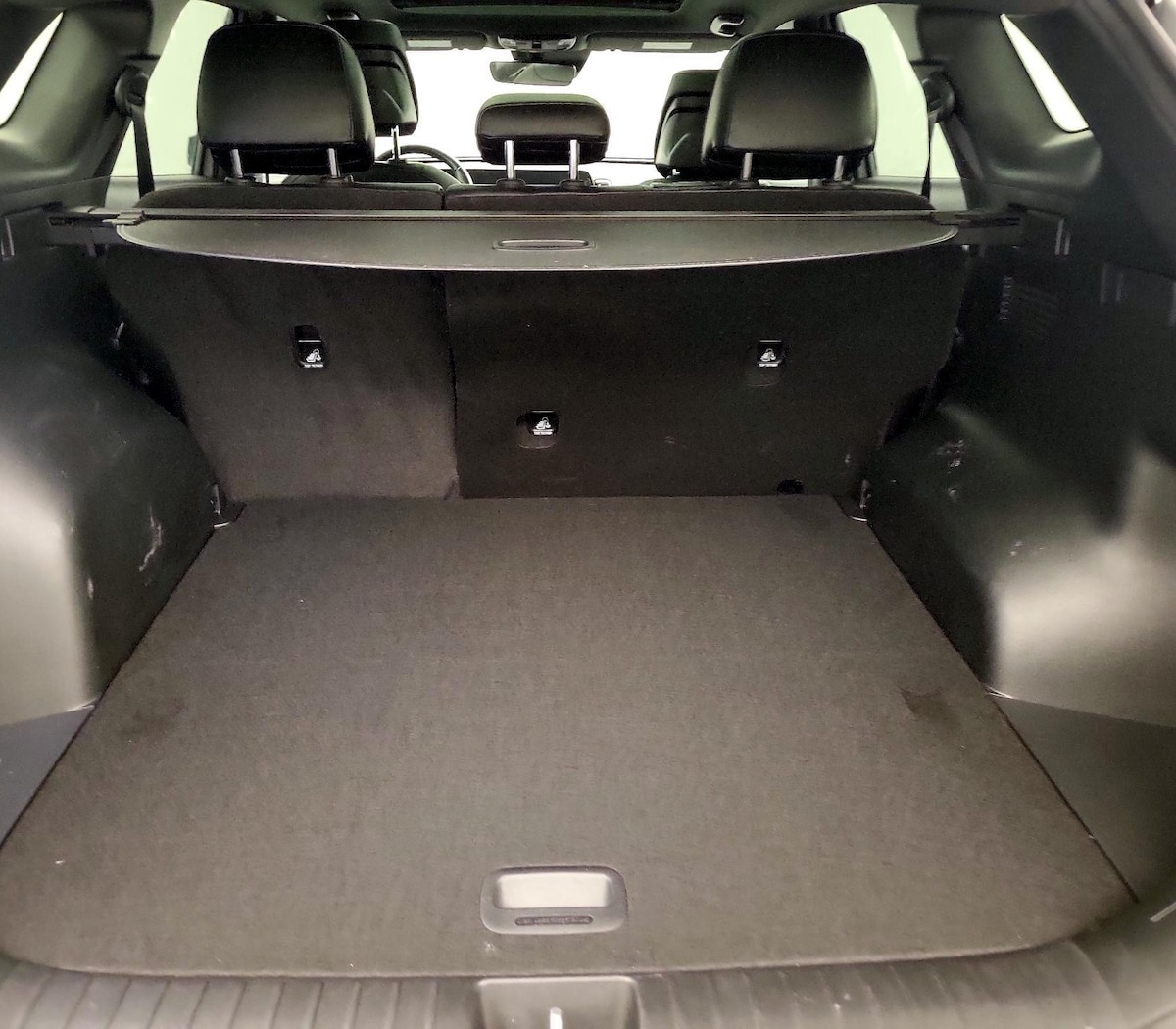 Trunk/Cargo (Seats Up)