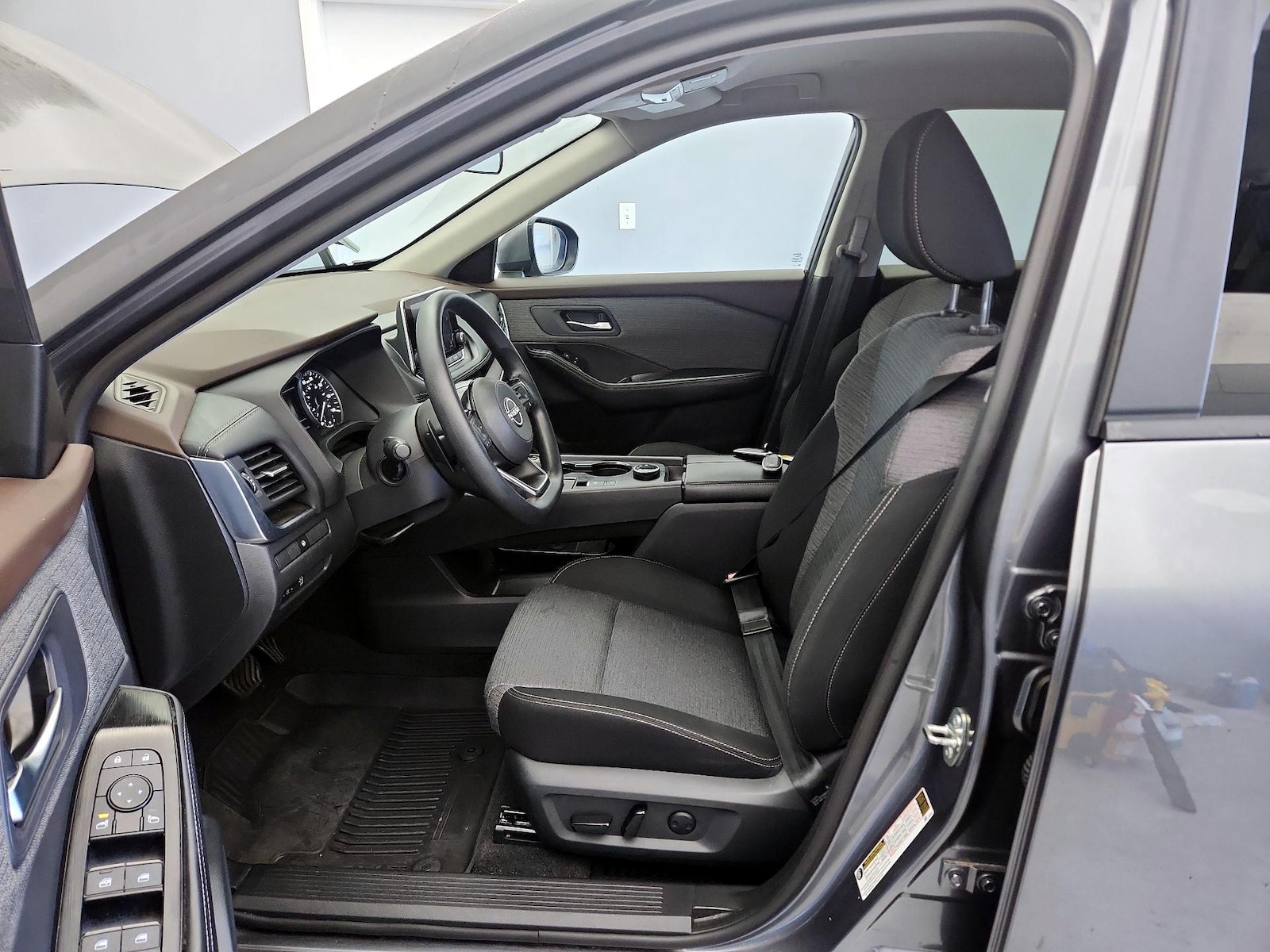 Power Seat(s) & Side Airbags