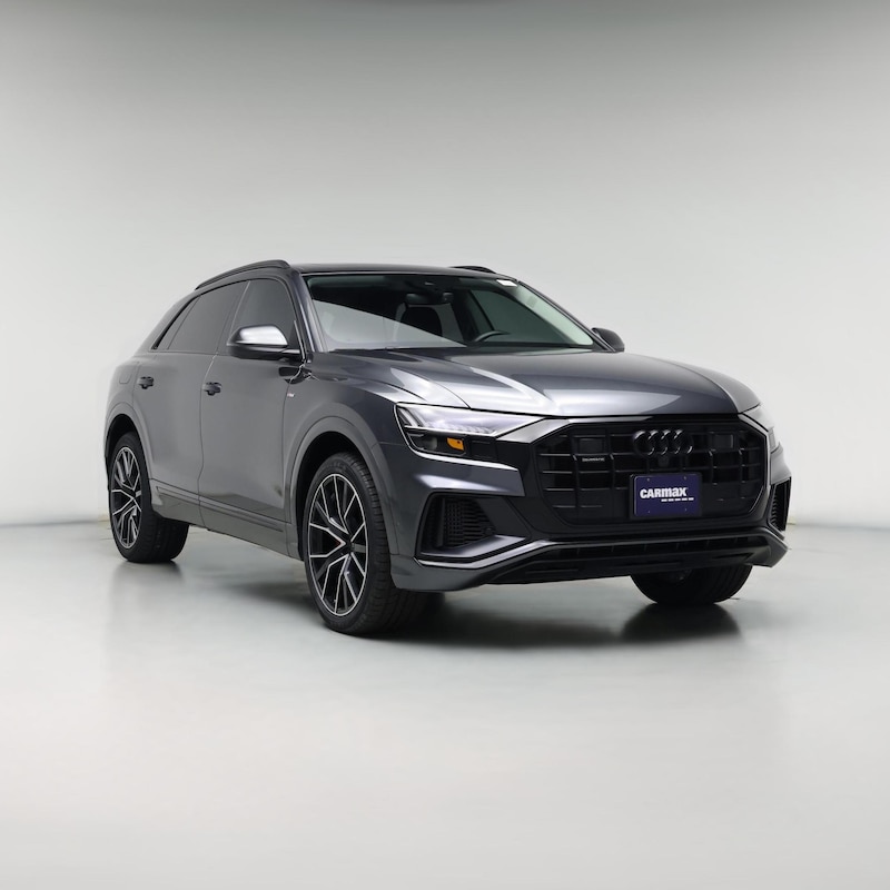2023 Audi Q8 Premium Plus