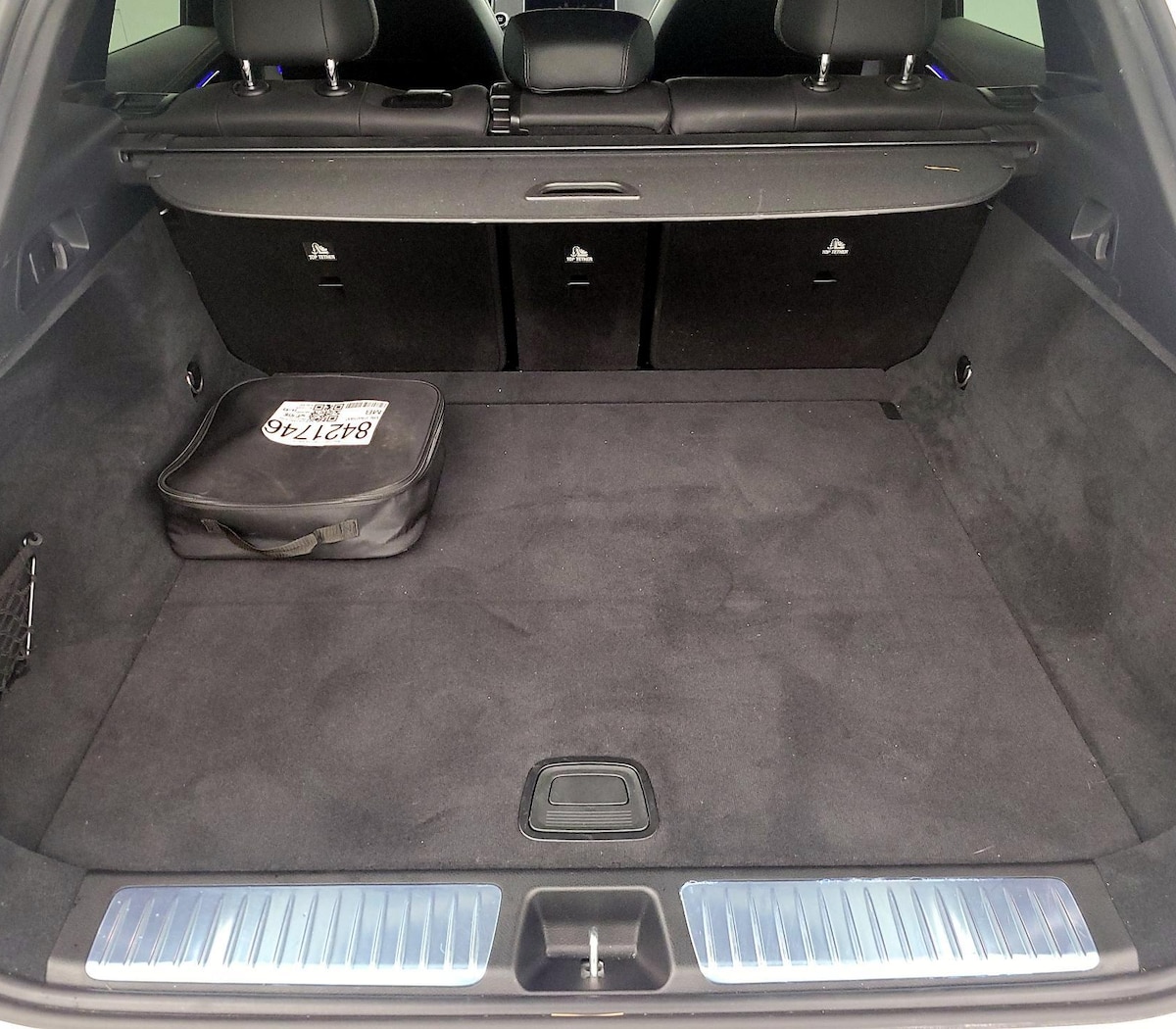 Trunk/Cargo (Seats Up)