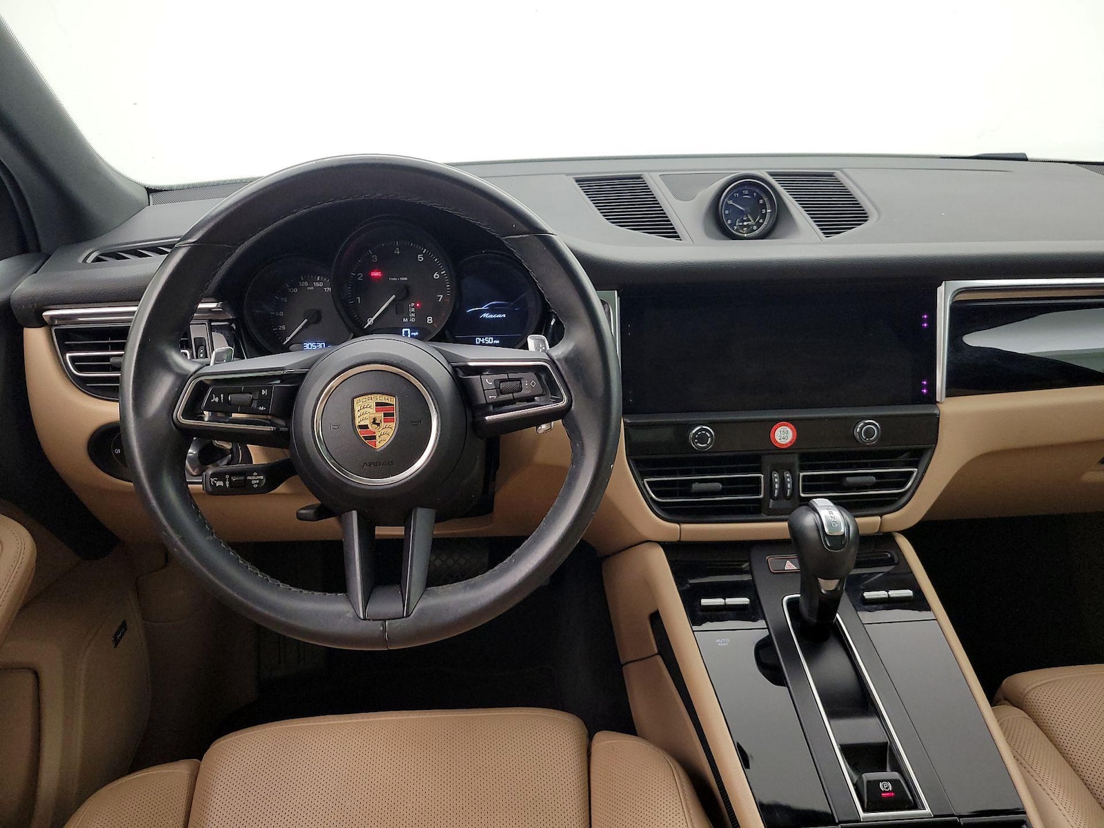2023 Porsche Macan T - Photo 11