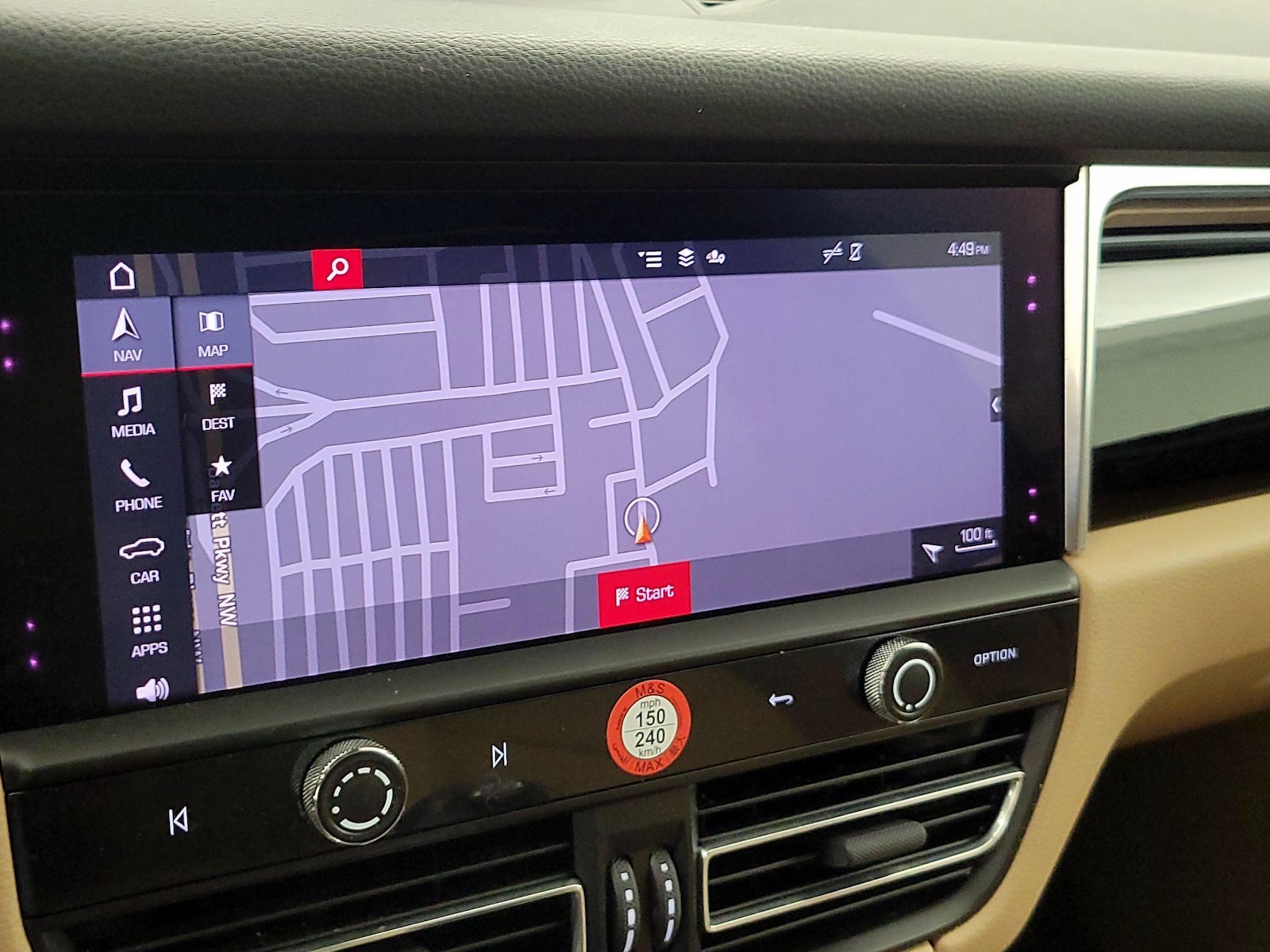 2023 Porsche Macan T - Photo 15