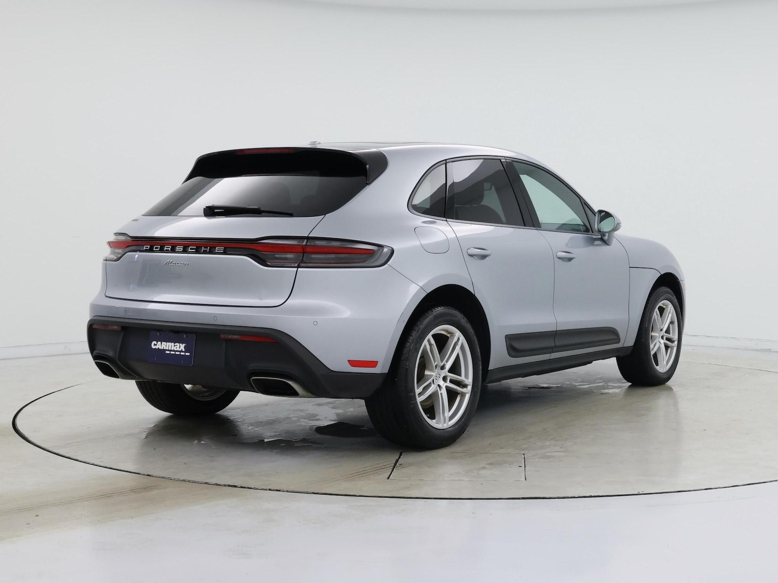 2023 Porsche Macan T - Photo 9