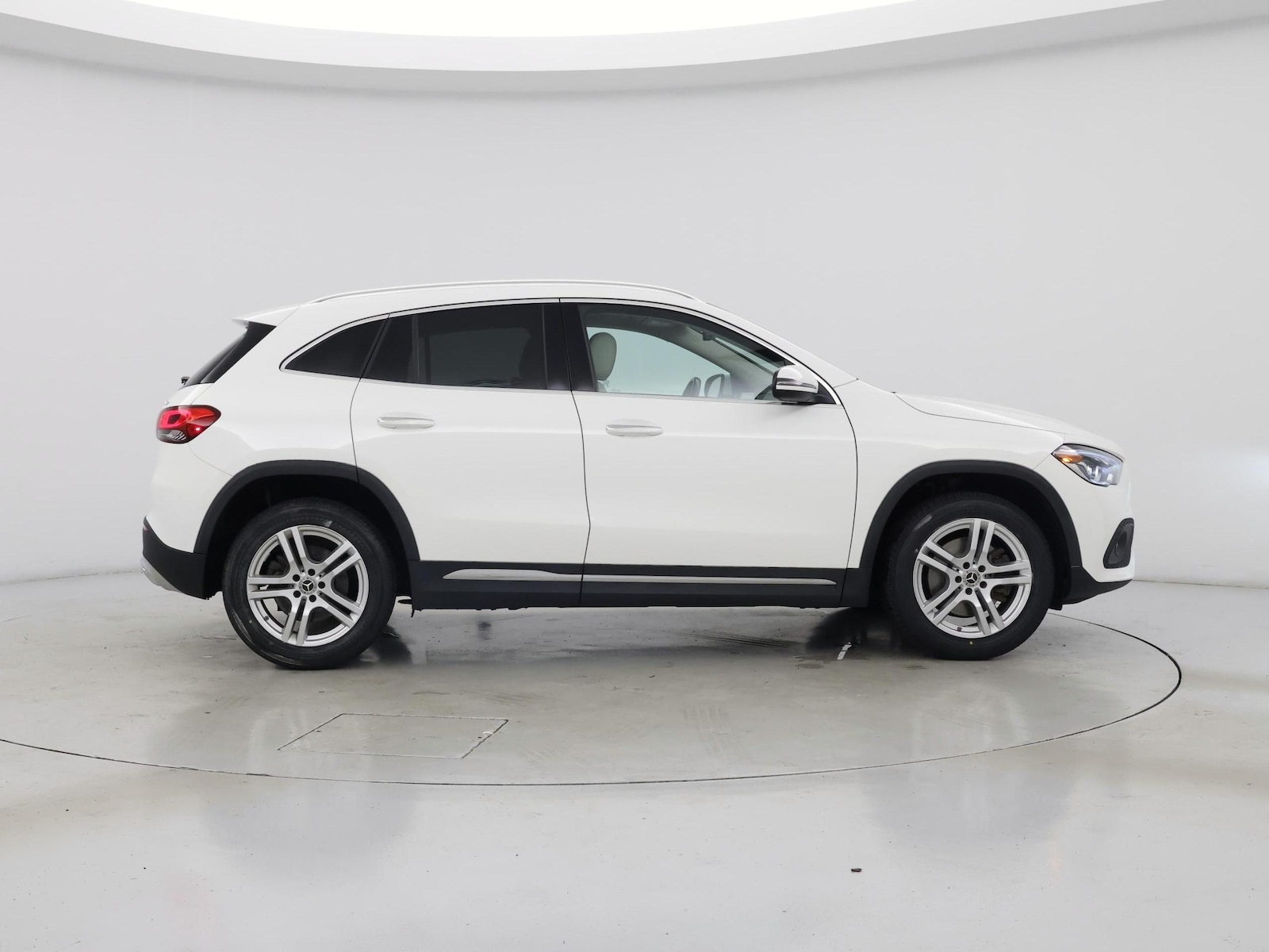 2023 Mercedes-Benz GLA Base - Photo 8