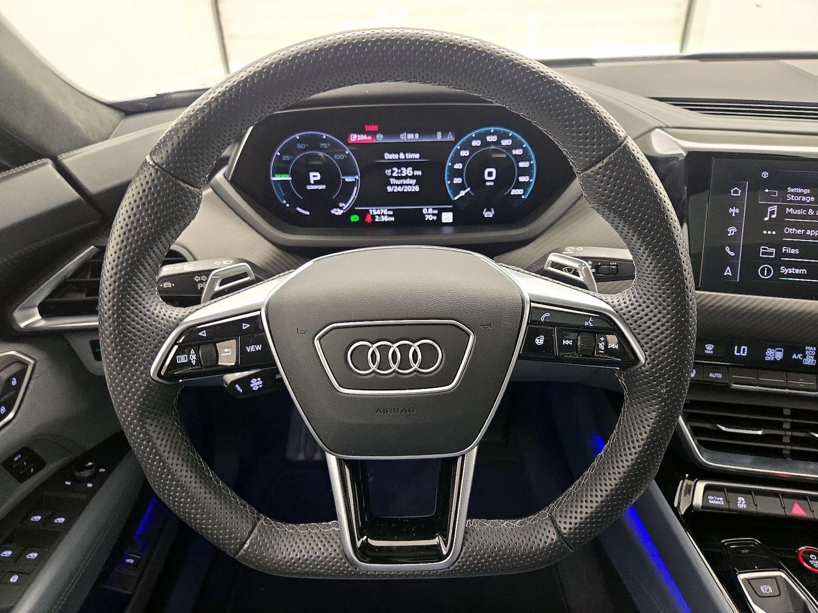 2024 Audi e-tron GT Prestige - Photo 11