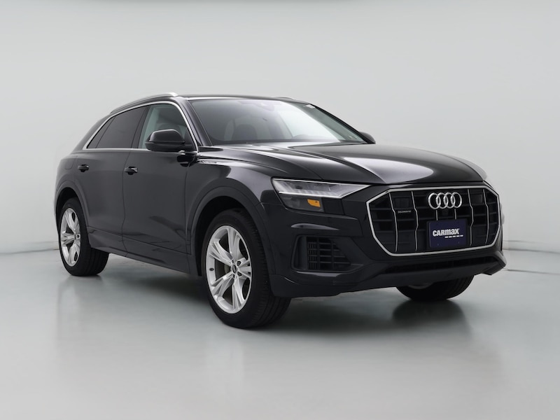 2023 Audi Q8 Premium Plus