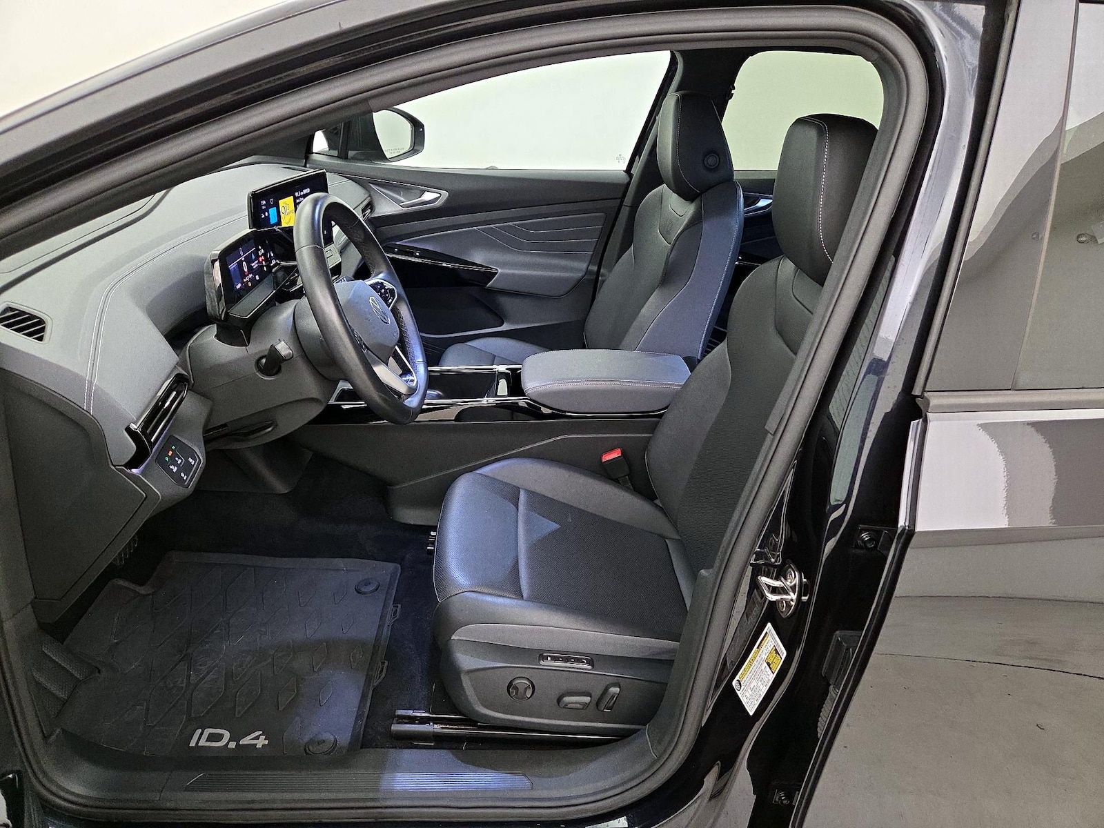 2023 Volkswagen ID.4 S - Photo 12