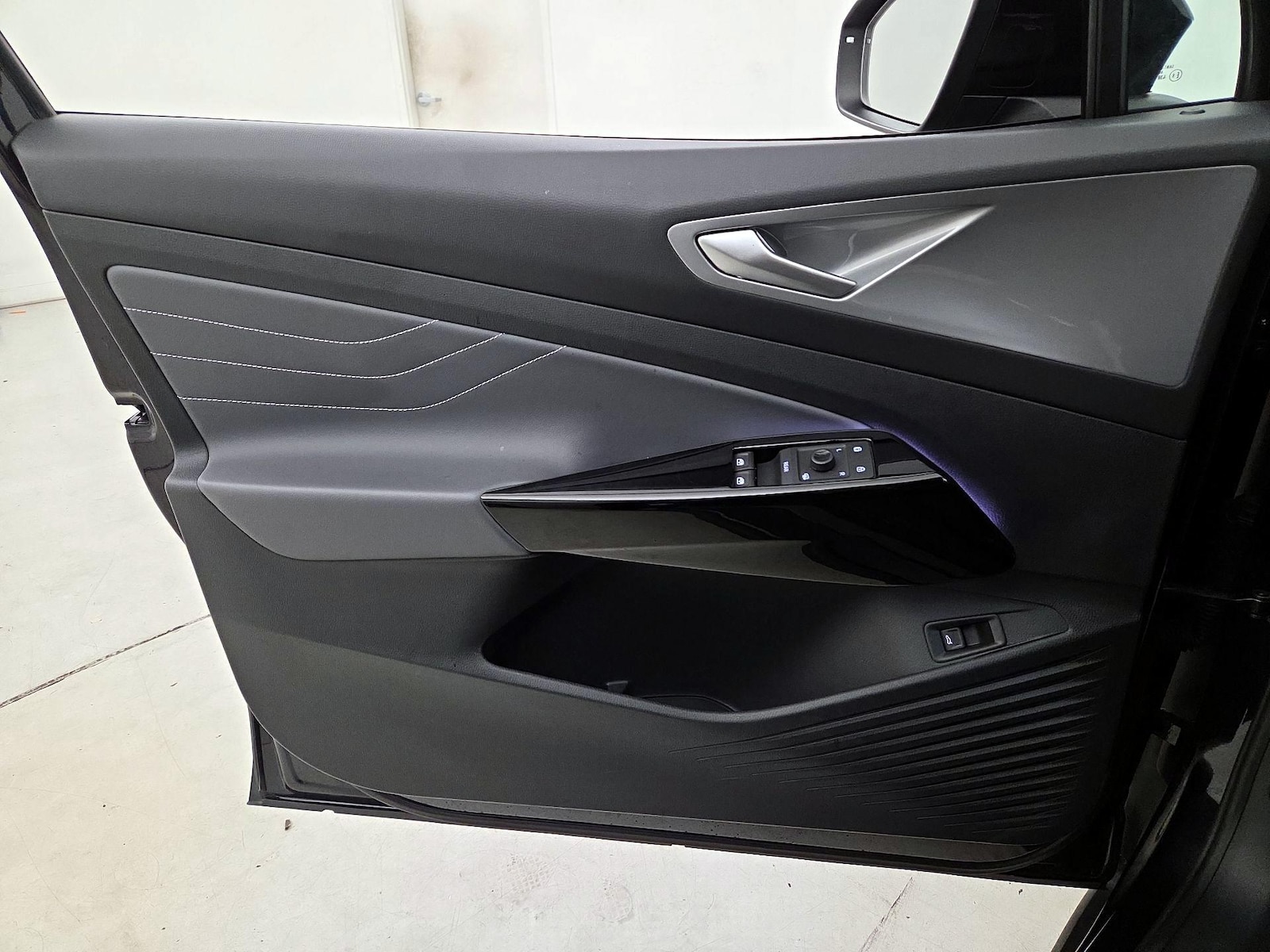 2023 Volkswagen ID.4 S - Photo 13