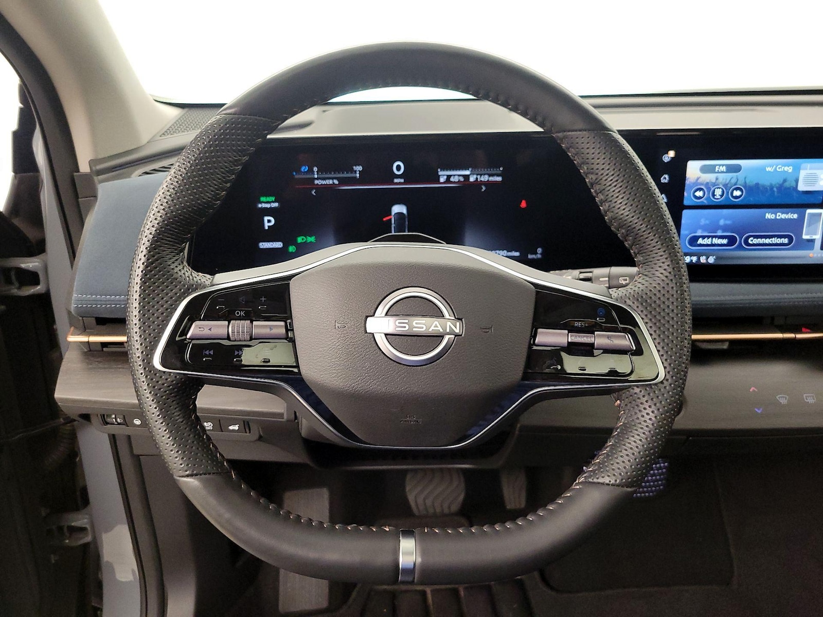 2023 Nissan Ariya Platinum+ - Photo 11