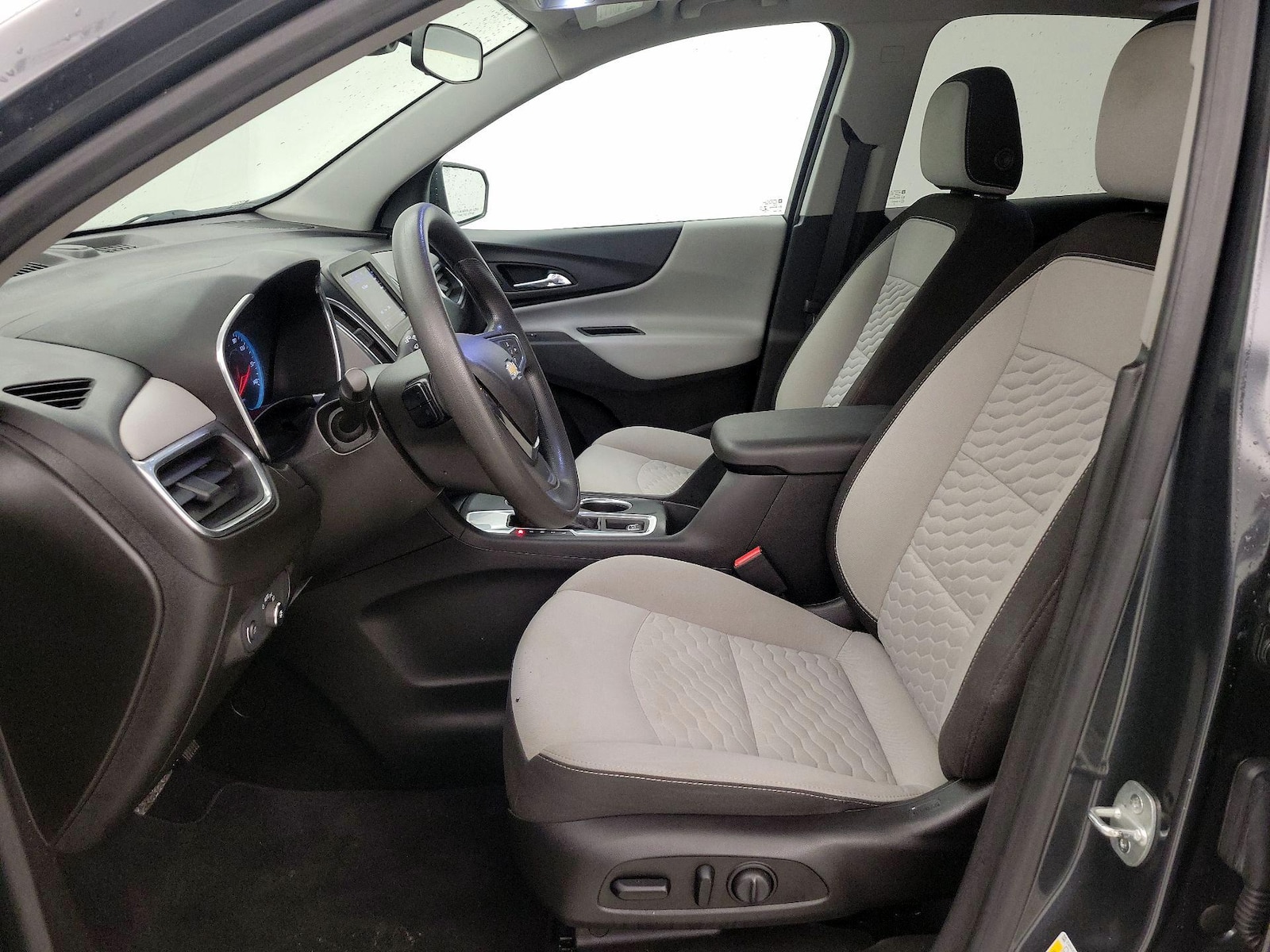 Power Seat(s) & Side Airbags
