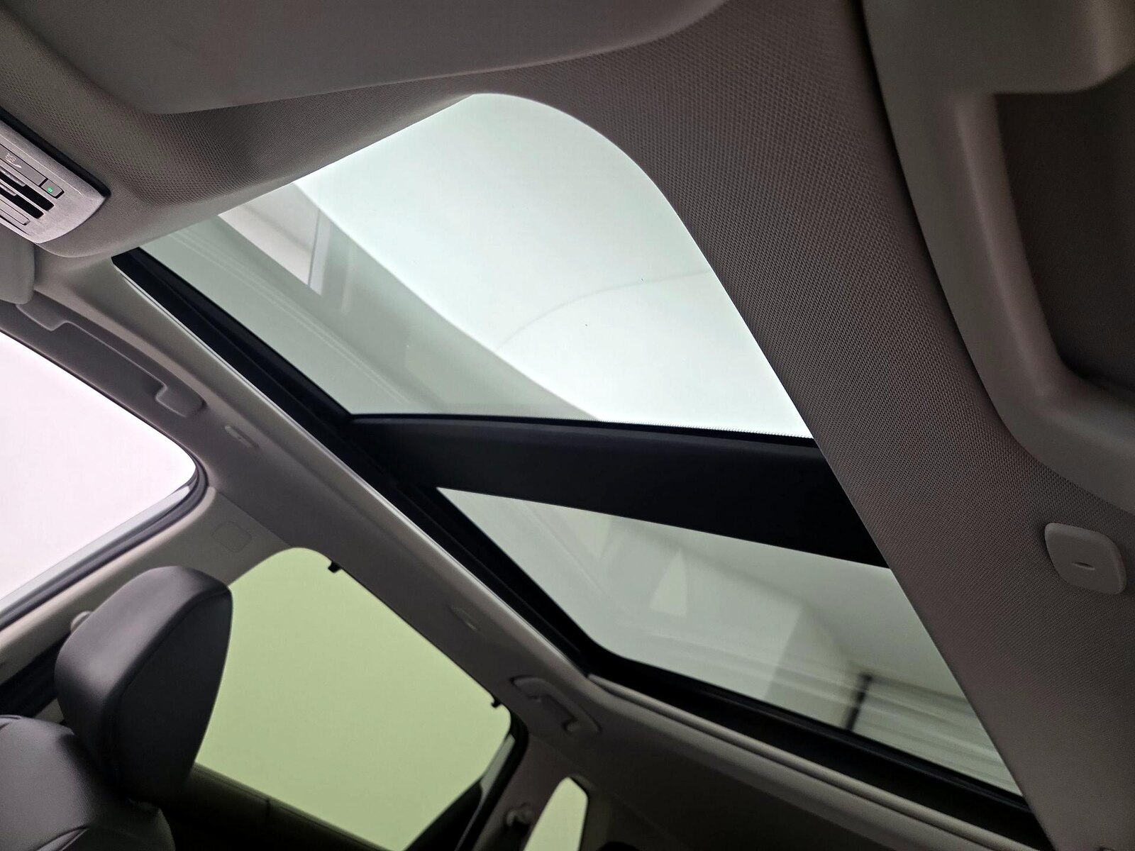 Panoramic Sunroof