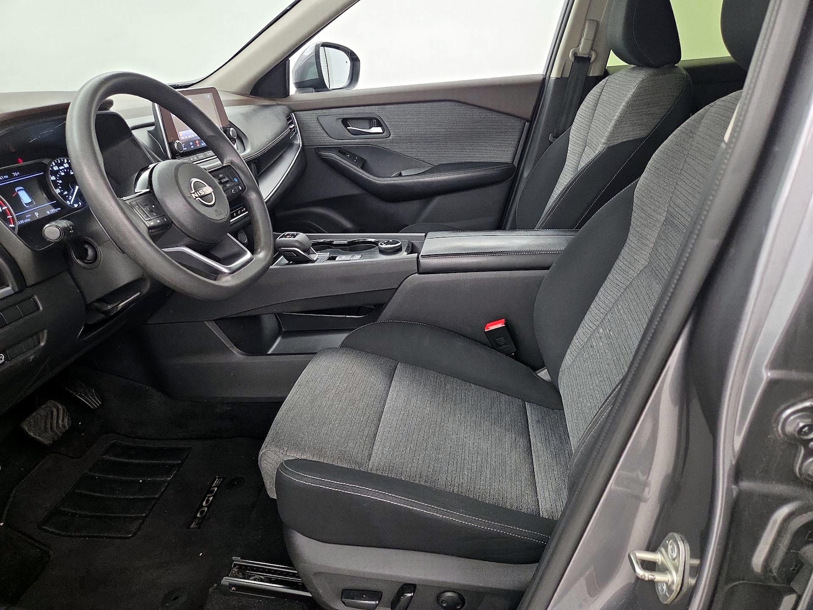 Power Seat(s) & Side Airbags