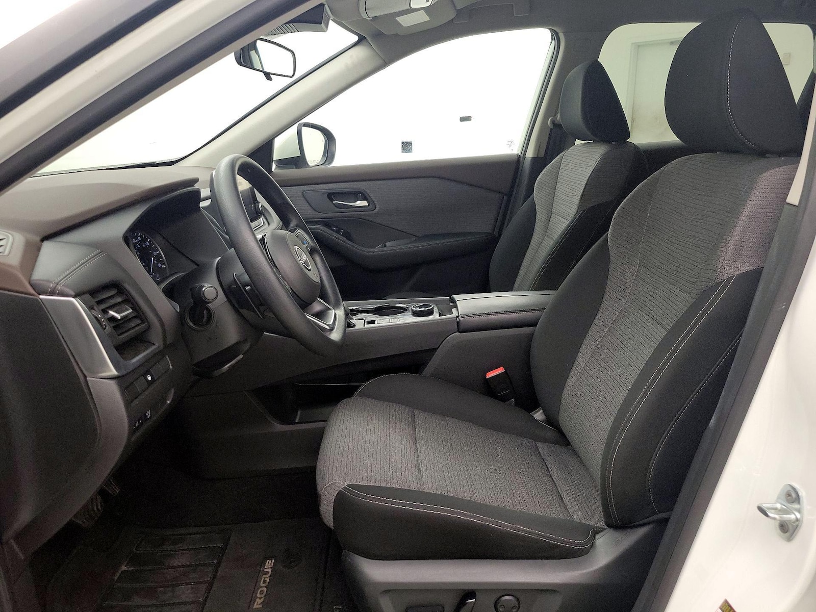 Power Seat(s) & Side Airbags