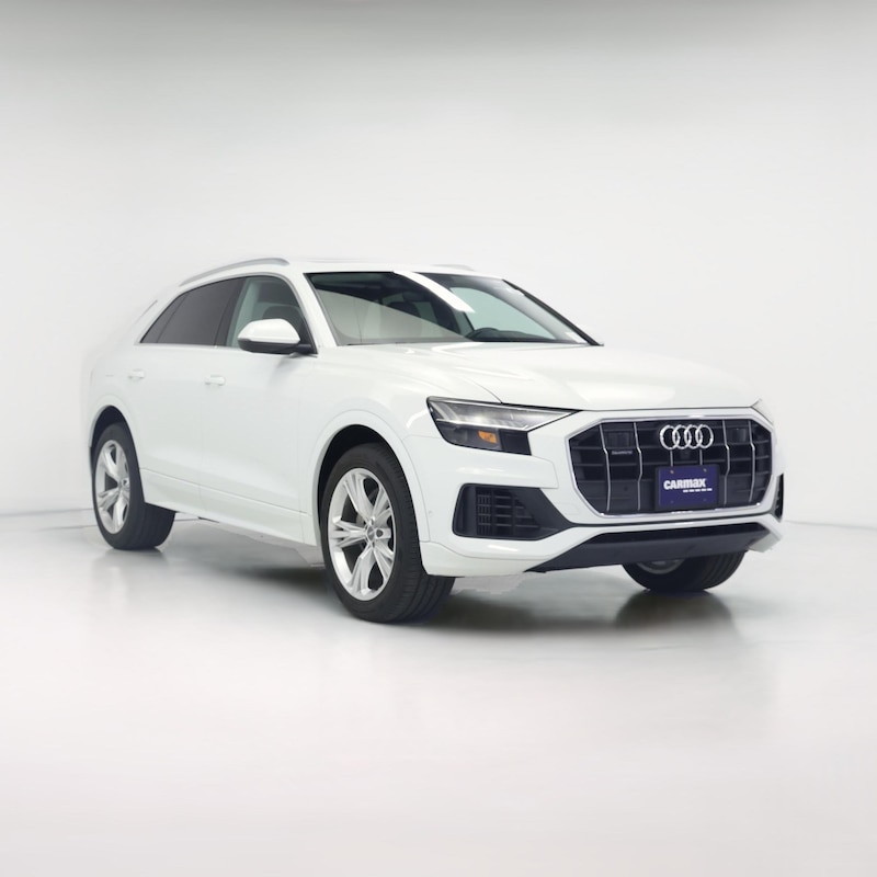 2023 Audi Q8 Premium