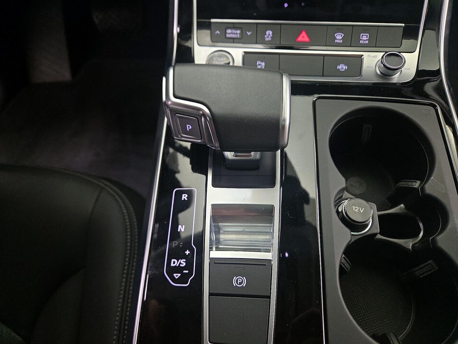 2023 Audi Q8 Premium - Photo 18