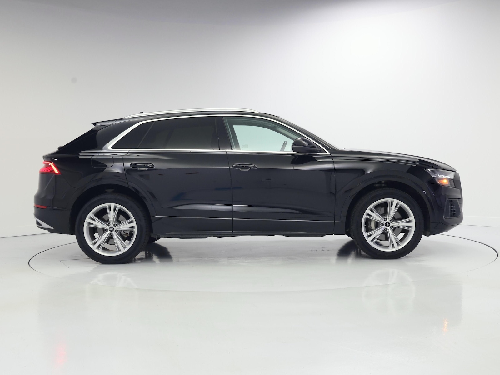 2023 Audi Q8 Premium - Photo 8