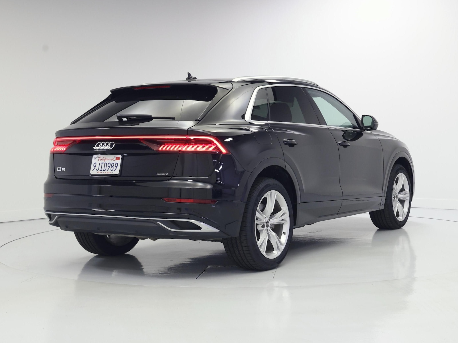 2023 Audi Q8 Premium - Photo 9