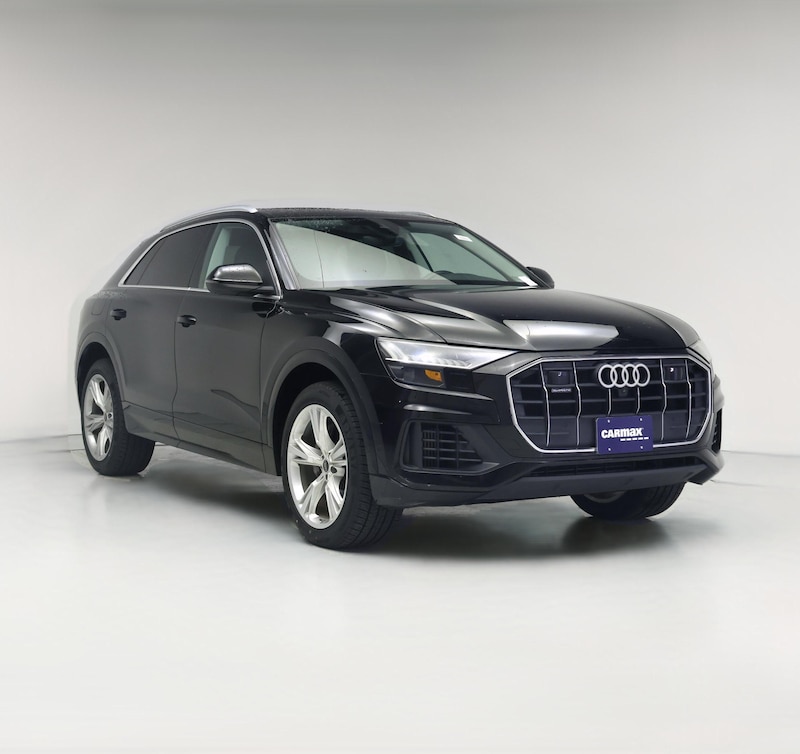 2023 Audi Q8 Premium