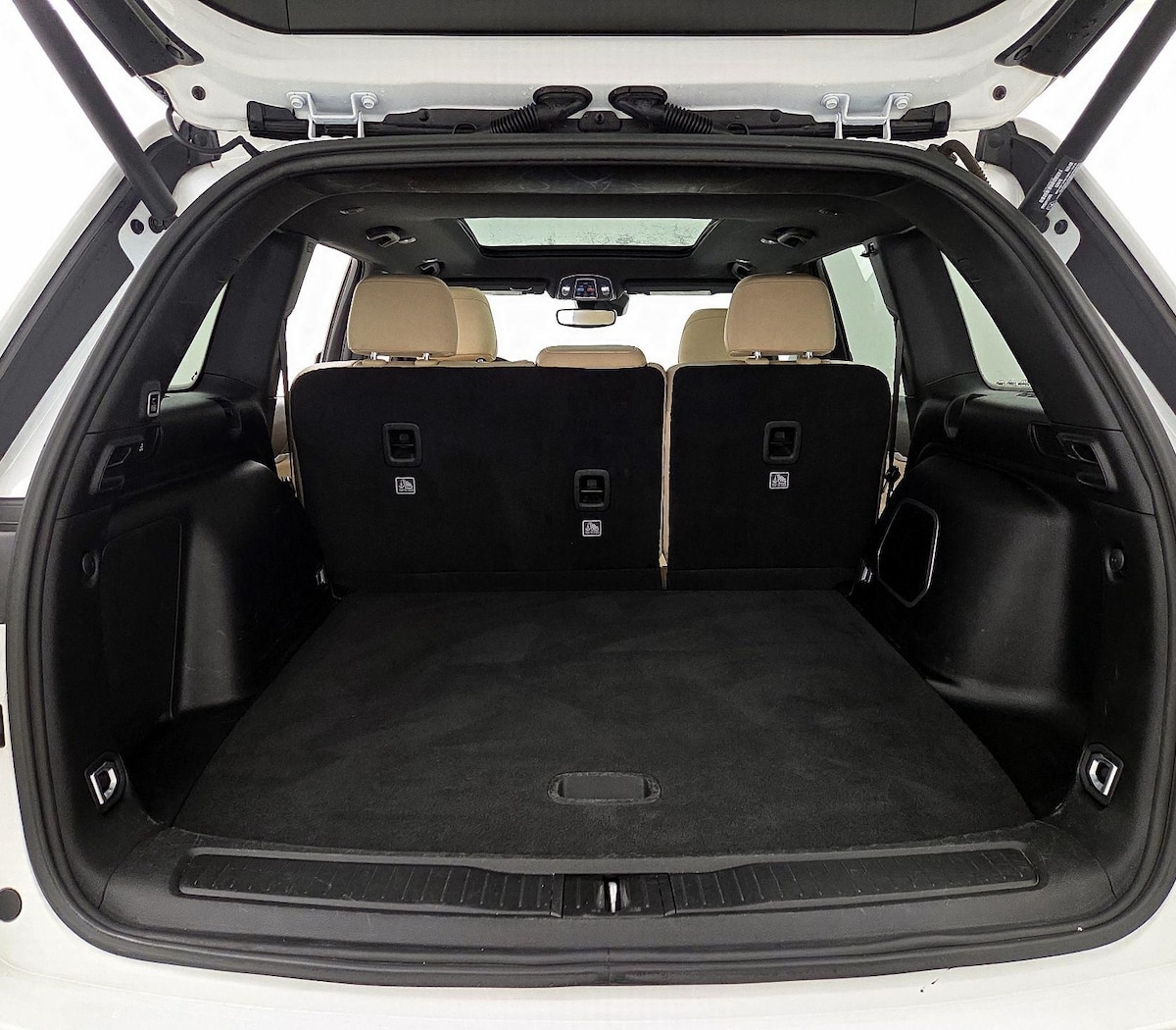 Trunk/Cargo (Seats Up)