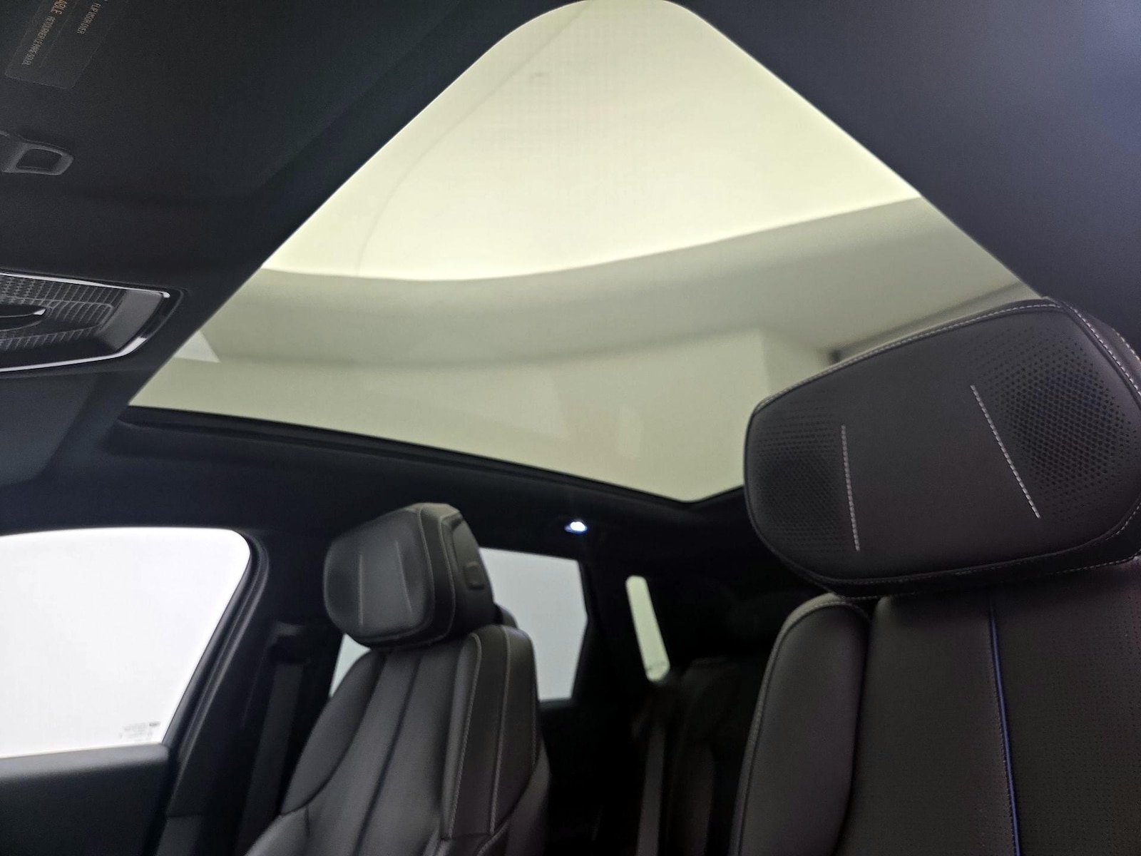 Skylight(s) & Overhead Airbags