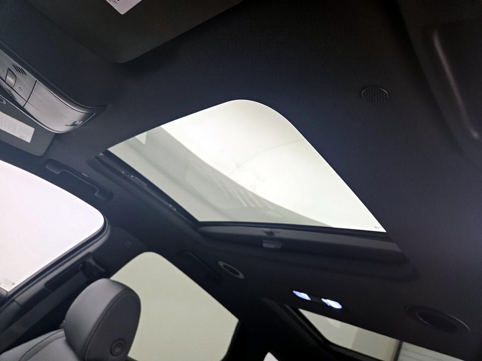 Sunroof(s) & Skylight(s)