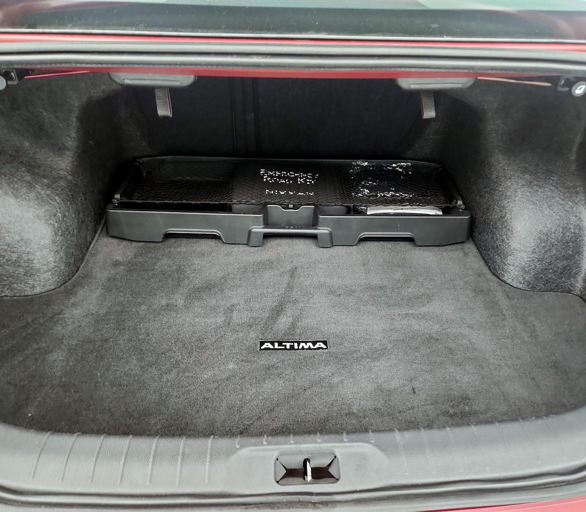Trunk/Cargo (Seats Up)