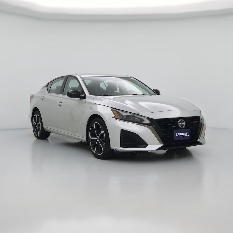 2023 Nissan Altima SR