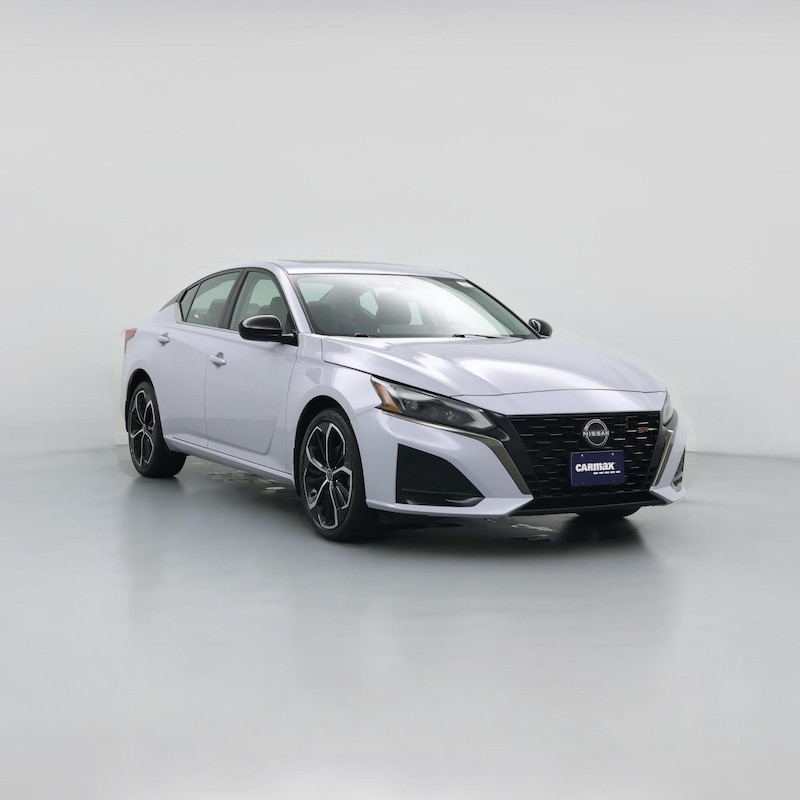 2023 Nissan Altima SR