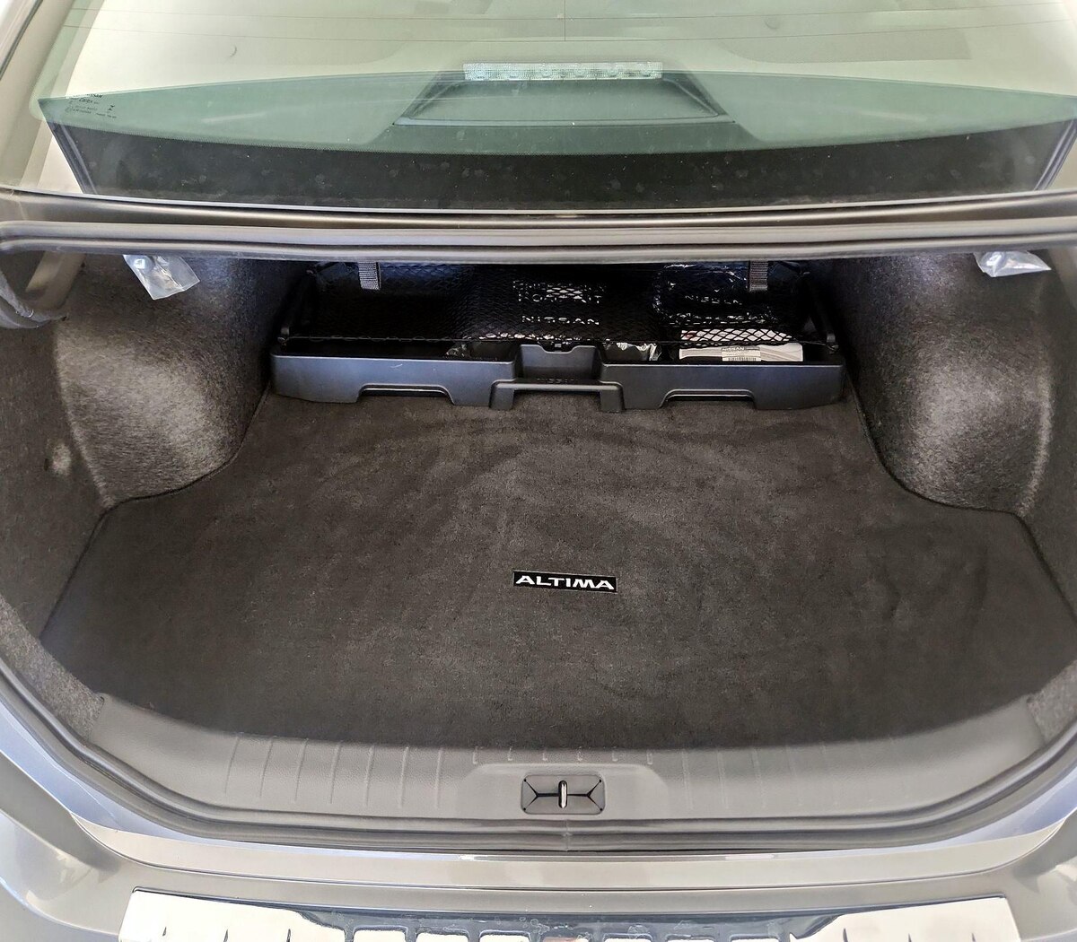Trunk/Cargo (Seats Up)
