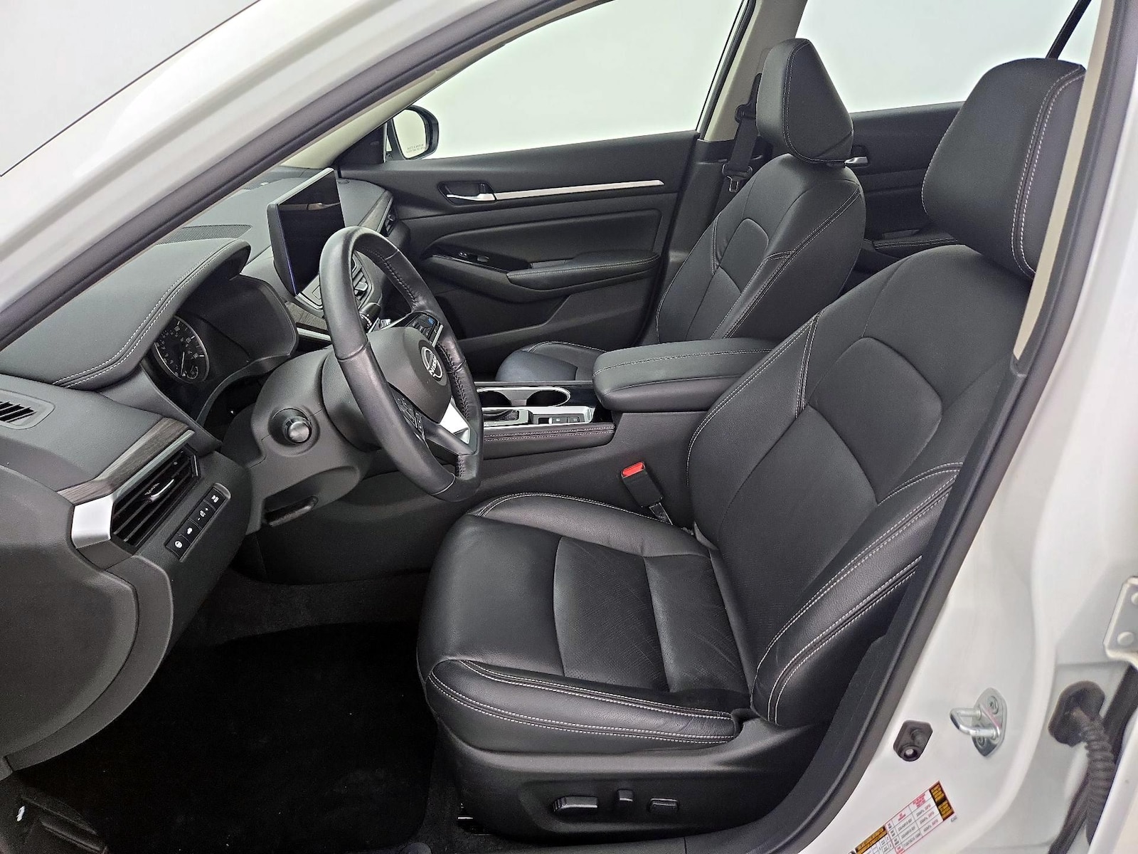 2024 Nissan Altima SL - Photo 12