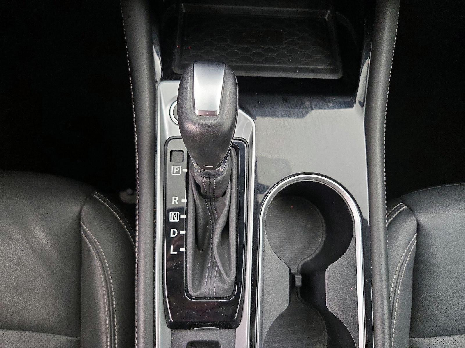 2024 Nissan Altima SL - Photo 19