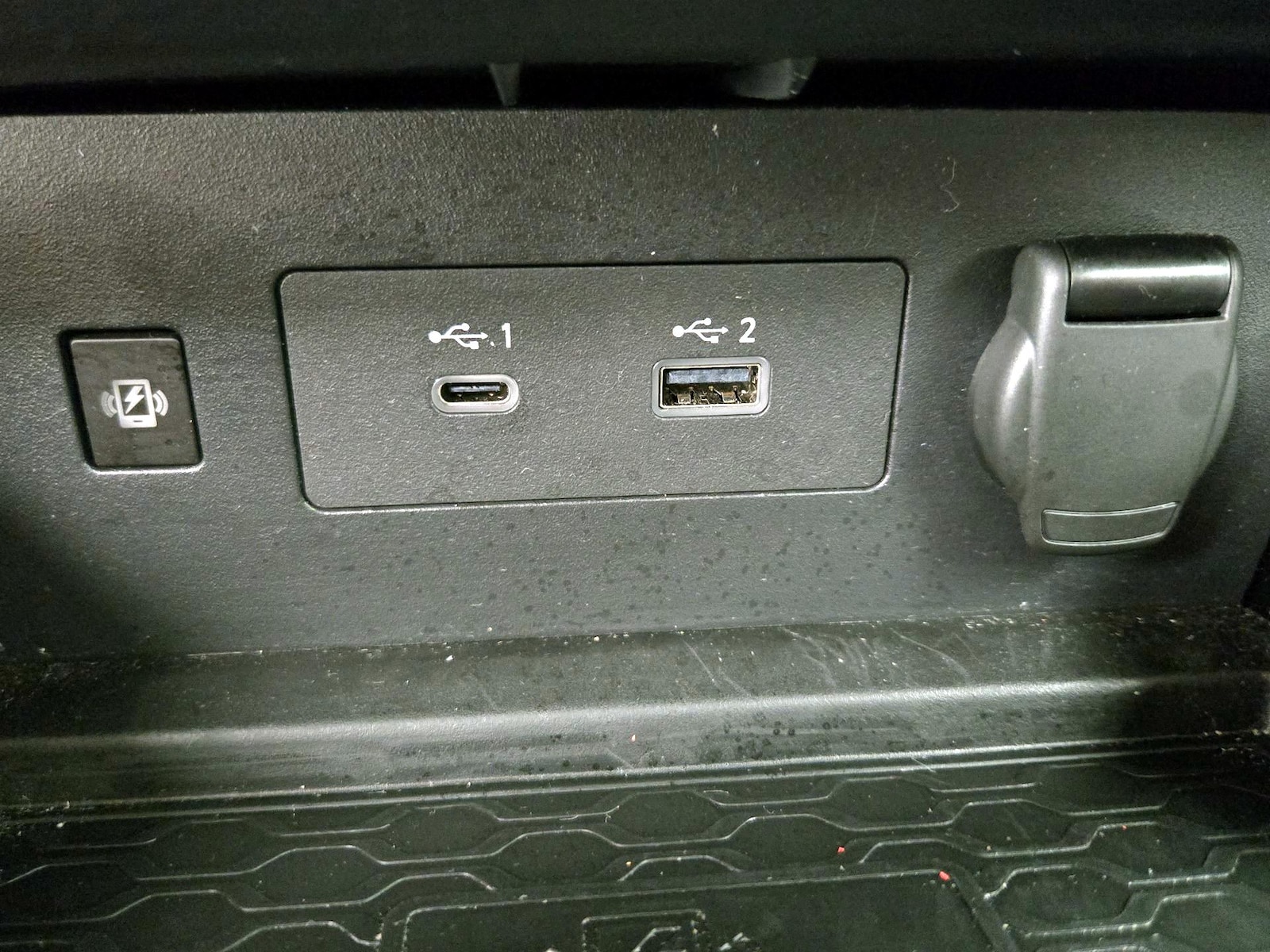 2024 Nissan Altima SL - Photo 20